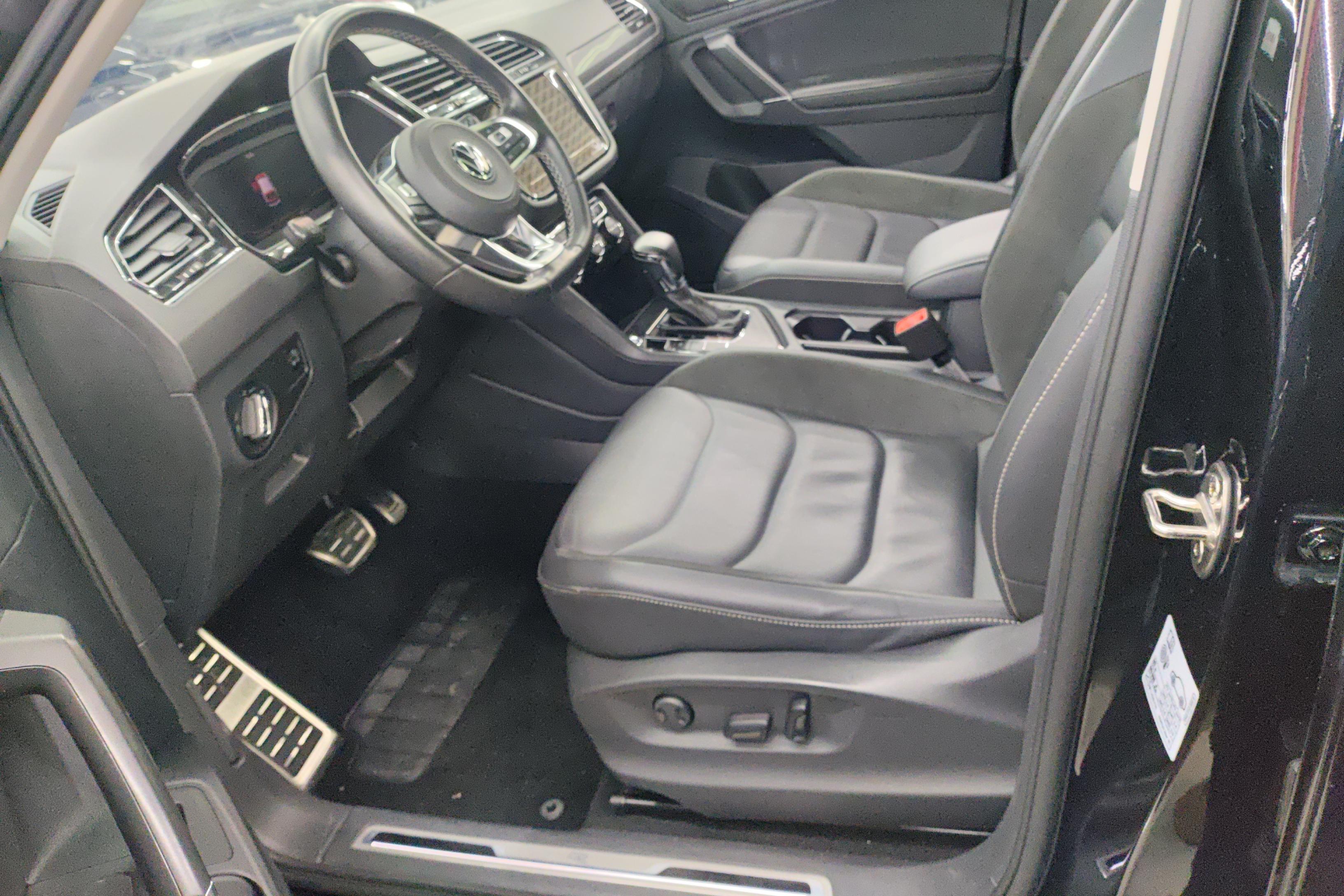 大众途观L R-Line 2021款 2.0T 自动 330TSI越享版 (国Ⅵ) 