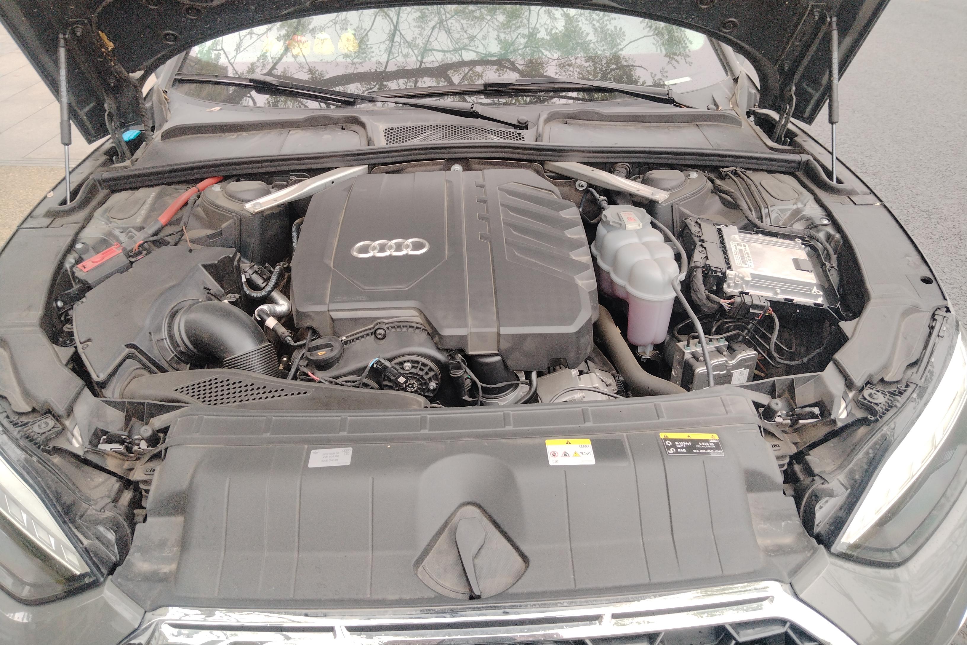 奥迪A5掀背 40TFSI [进口] 2023款 2.0T 自动 汽油 时尚动感型 