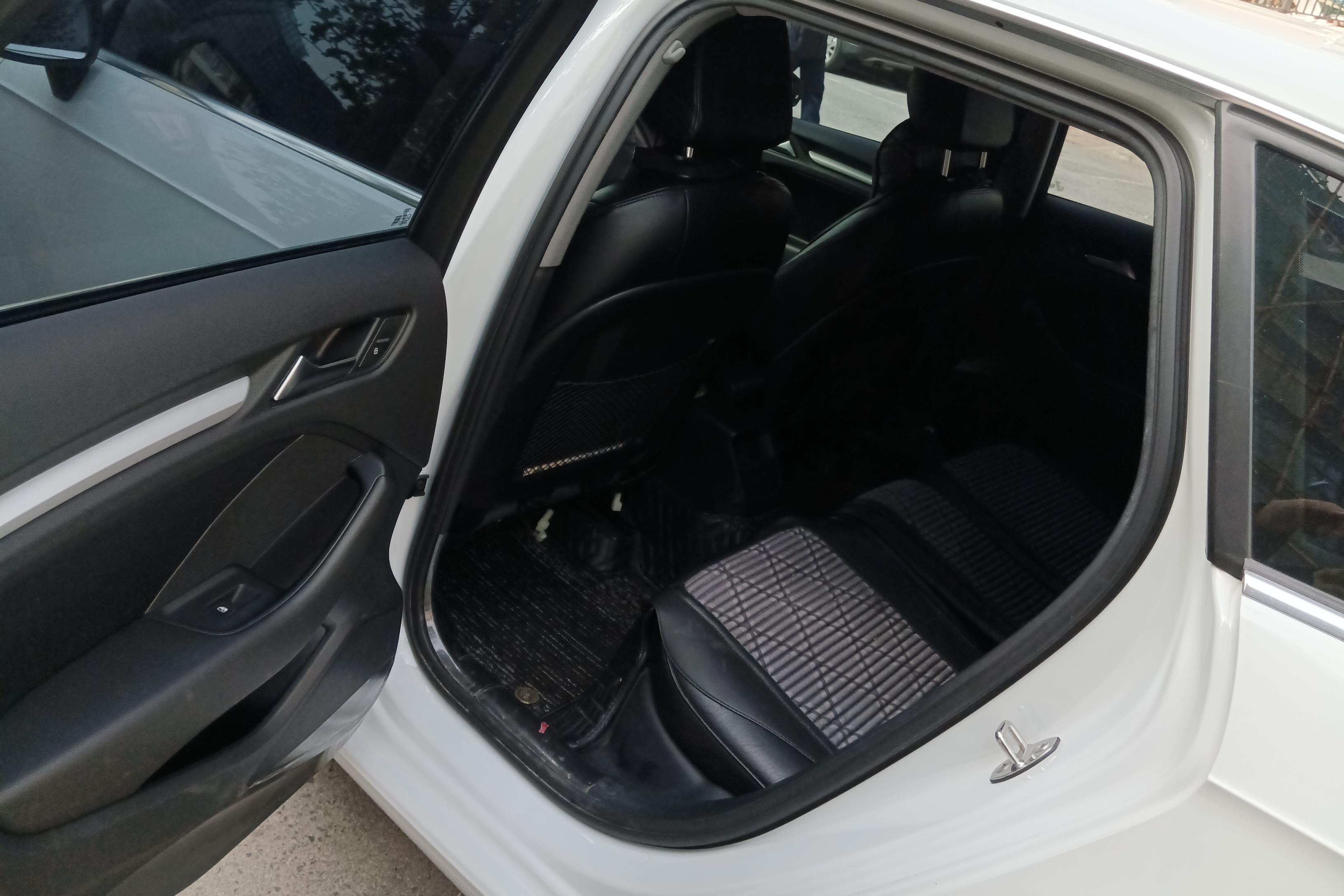 奥迪A3 35TFSI 2018款 1.4T 自动 汽油 进取型30周年Sportback (国Ⅴ) 