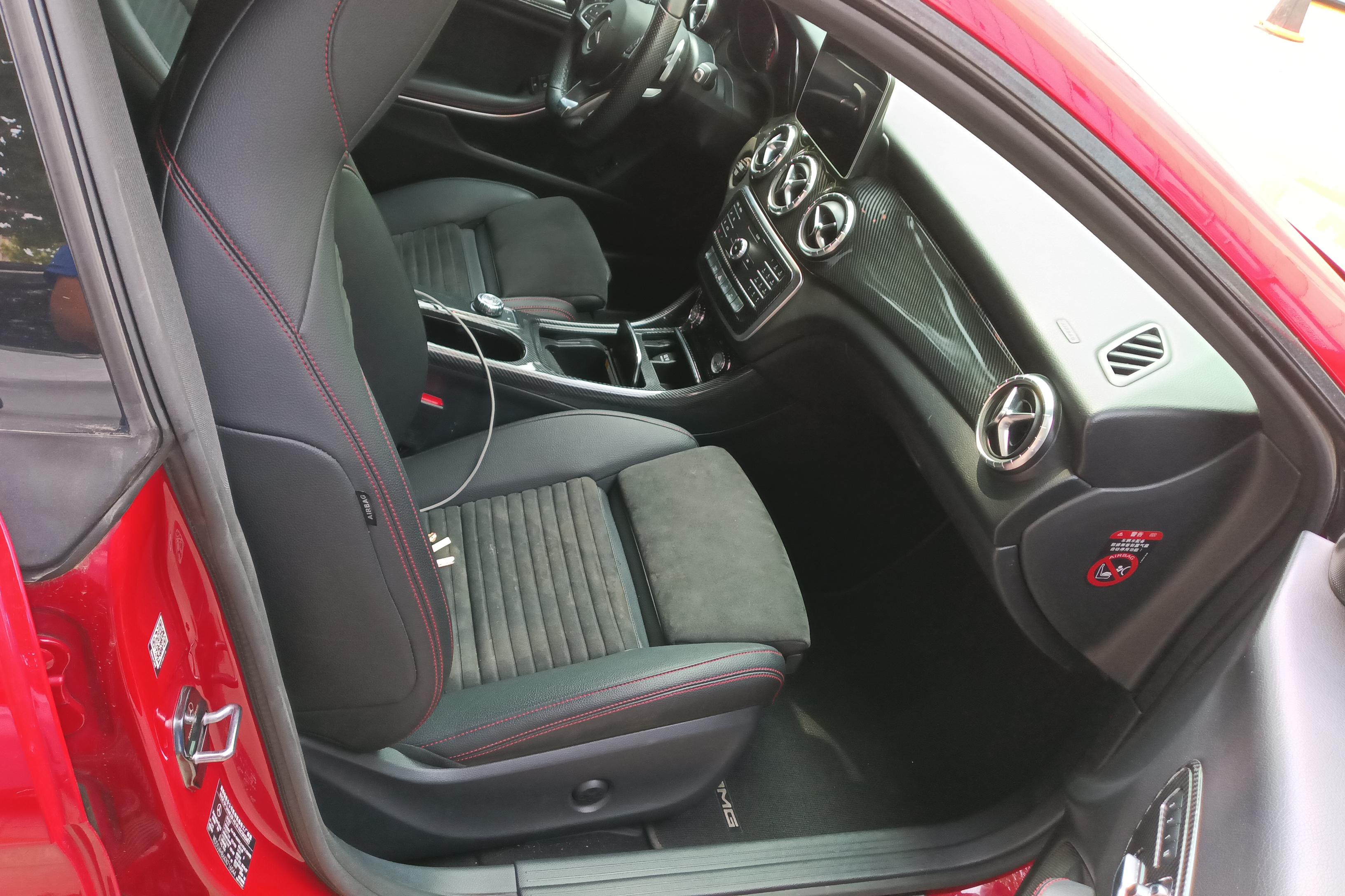 奔驰CLA级 CLA220 [进口] 2019款 2.0T 自动 汽油 