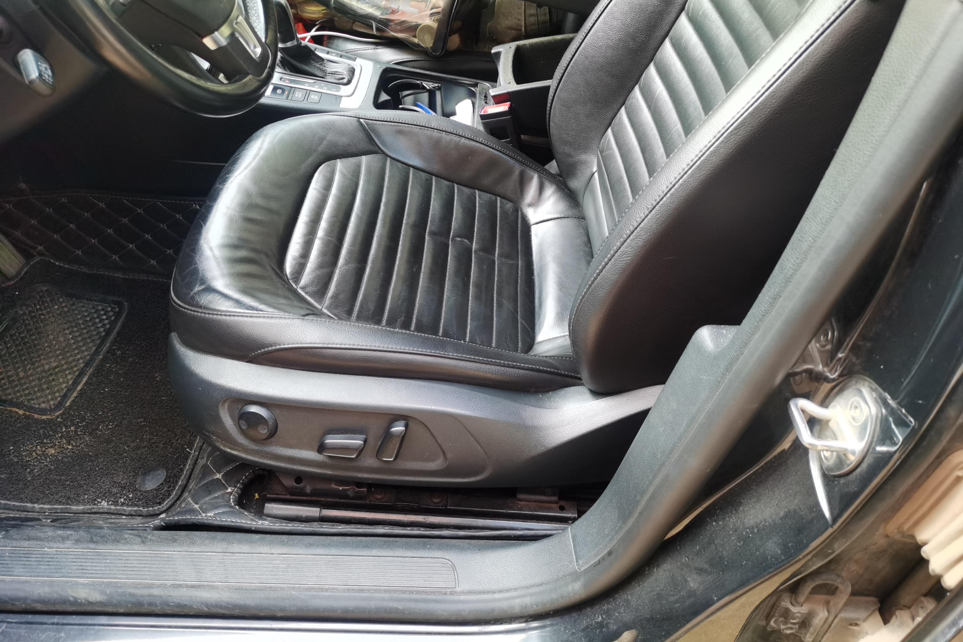 大众迈腾 2015款 1.8T 自动 汽油 领先型 (国Ⅳ) 