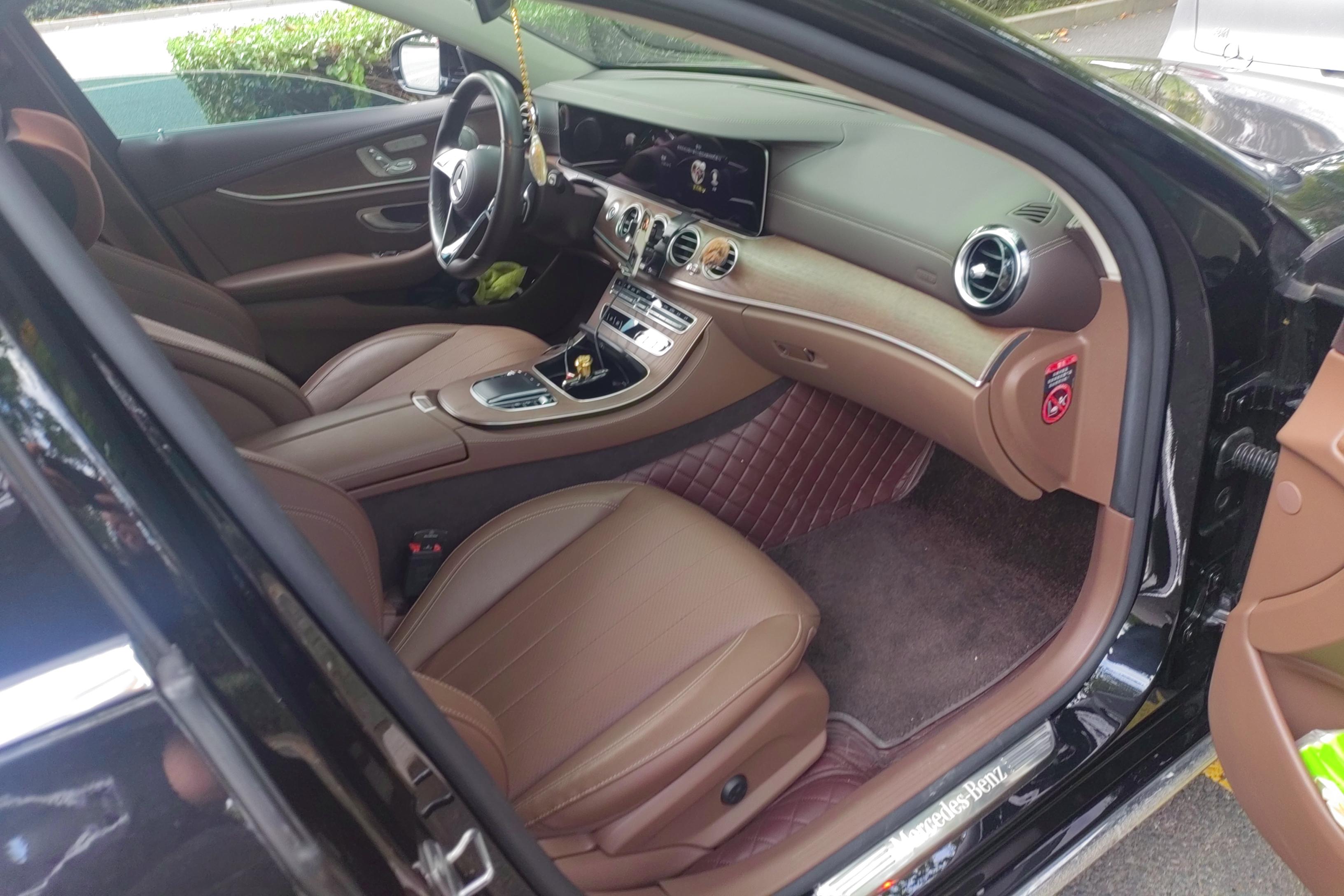 奔驰E级 300L 2023款 2.0T 自动 汽油 豪华型 (国Ⅵ) 