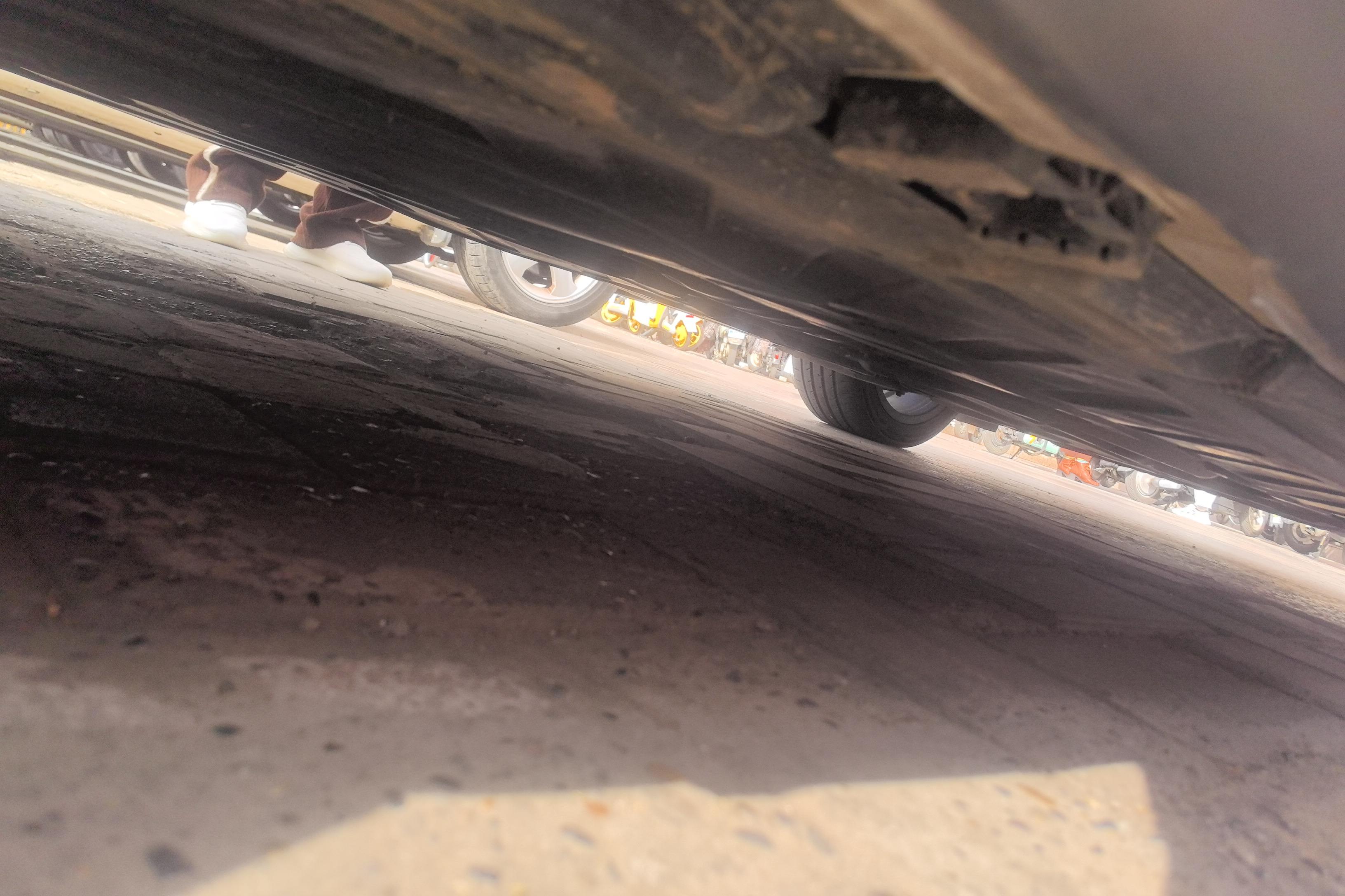 奔驰E级 E300L 2019款 2.0T 自动 汽油 运动时尚型 (国Ⅴ) 