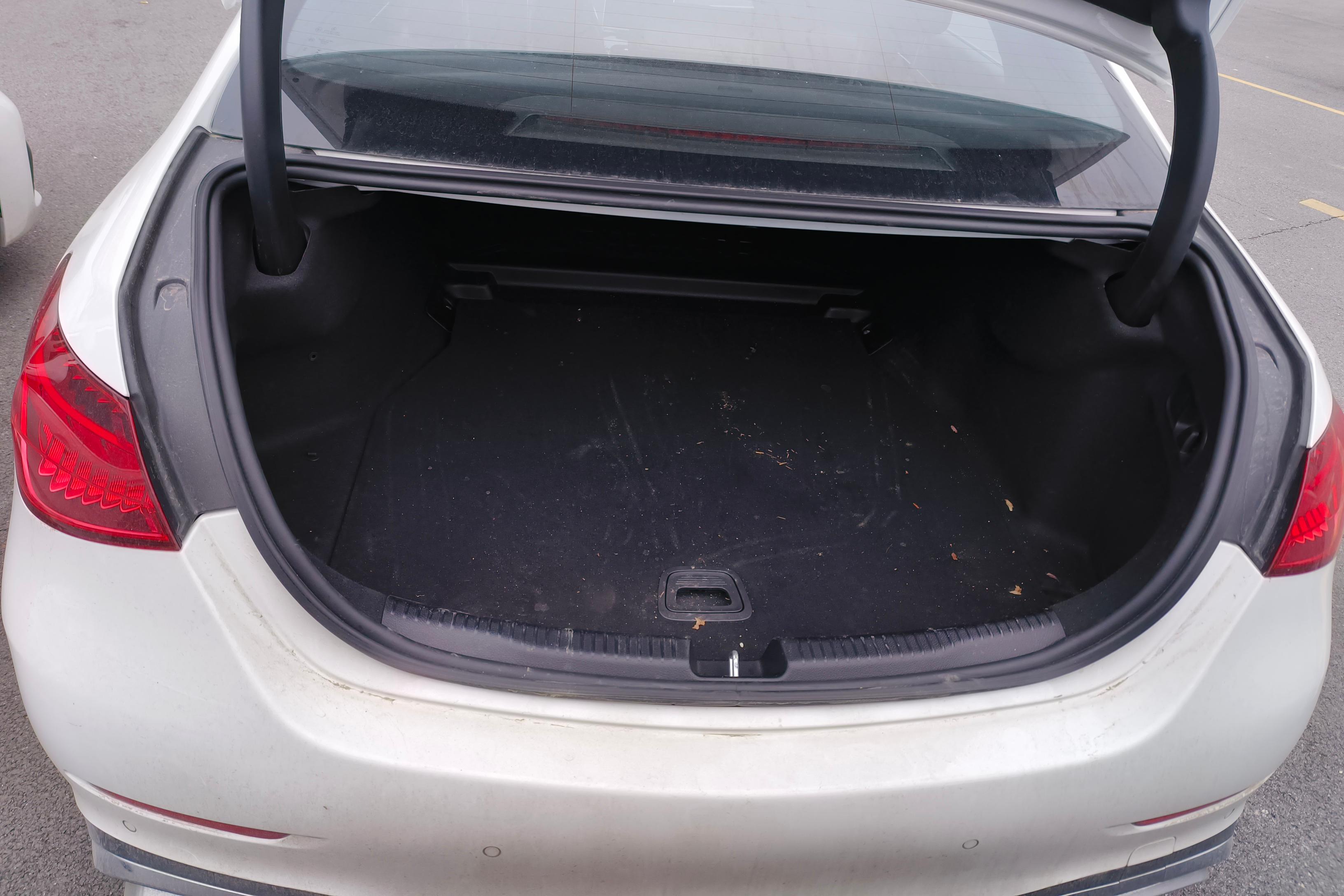 奔驰C级 C200L 2022款 1.5T 自动 运动版 (国Ⅵ) 