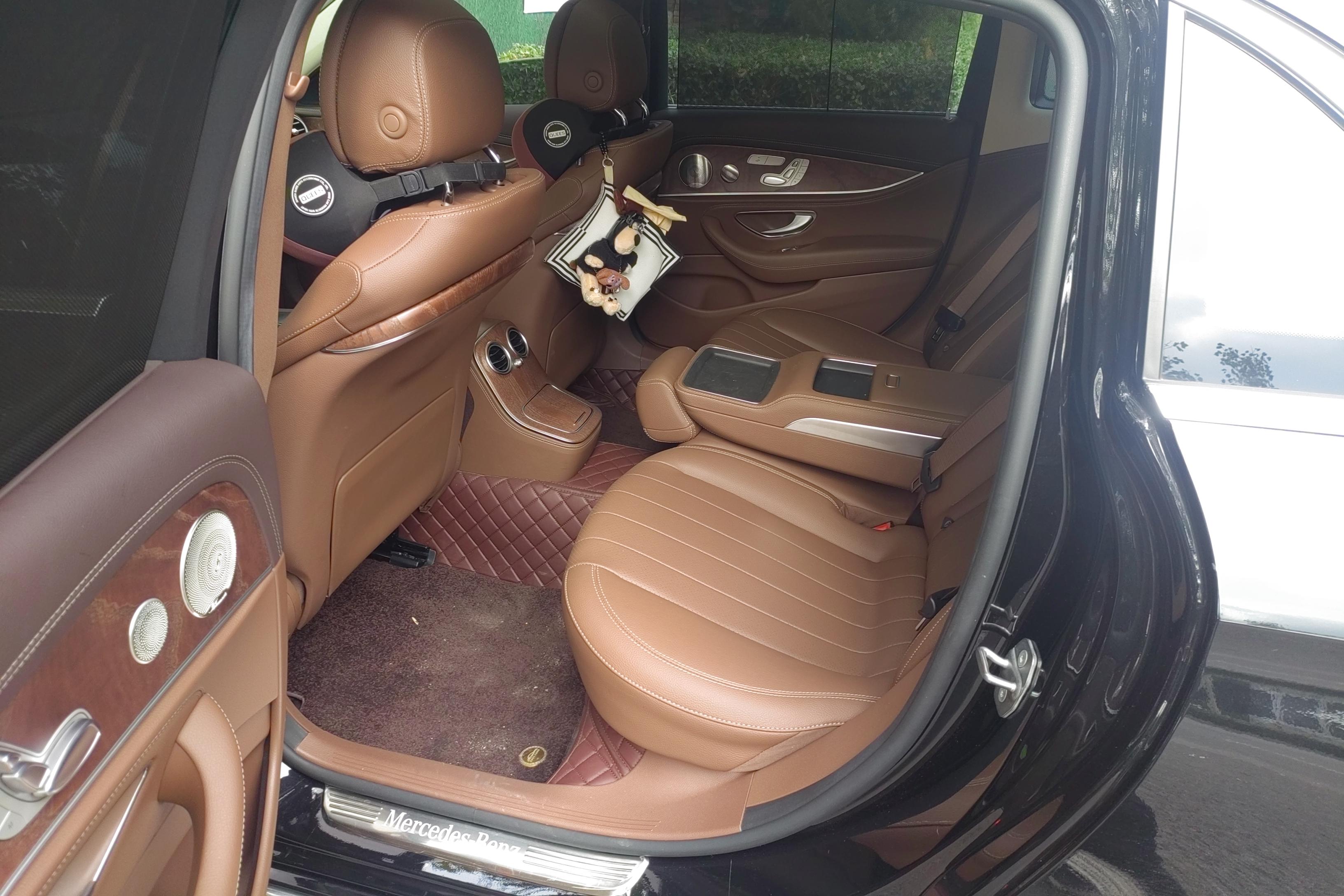 奔驰E级 300L 2023款 2.0T 自动 汽油 豪华型 (国Ⅵ) 