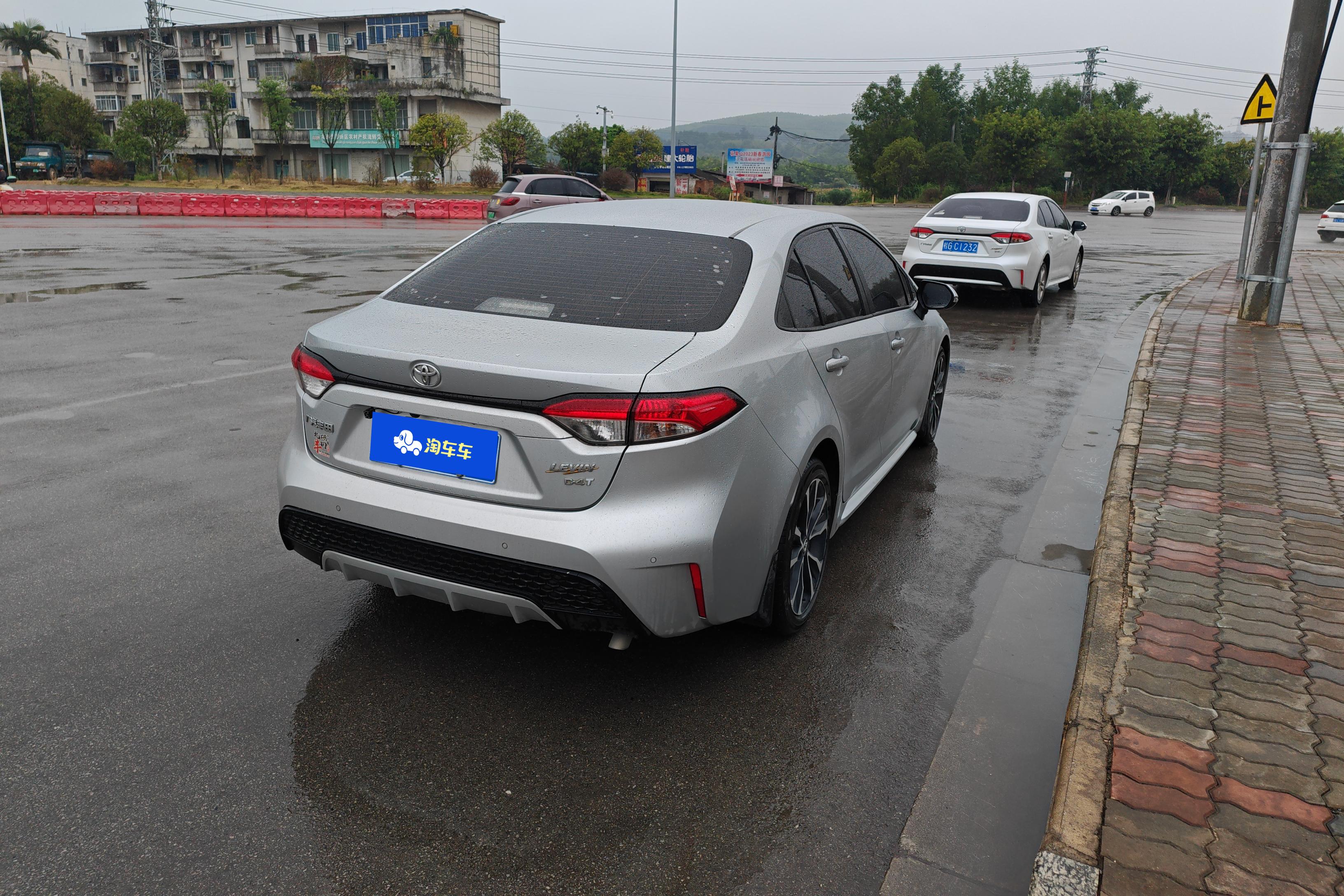 丰田雷凌 2021款 1.2T 自动 185T运动版 (国Ⅵ) 