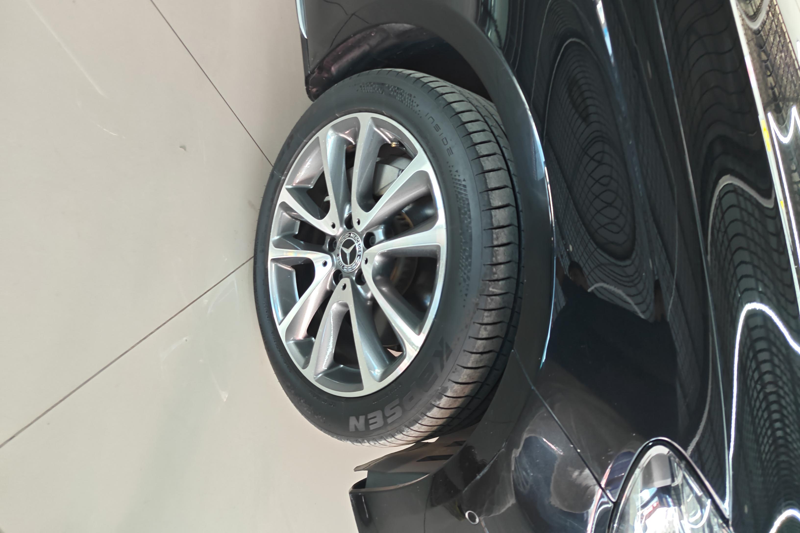 奔驰E级 E300L 2019款 2.0T 自动 汽油 运动时尚型 (国Ⅴ) 