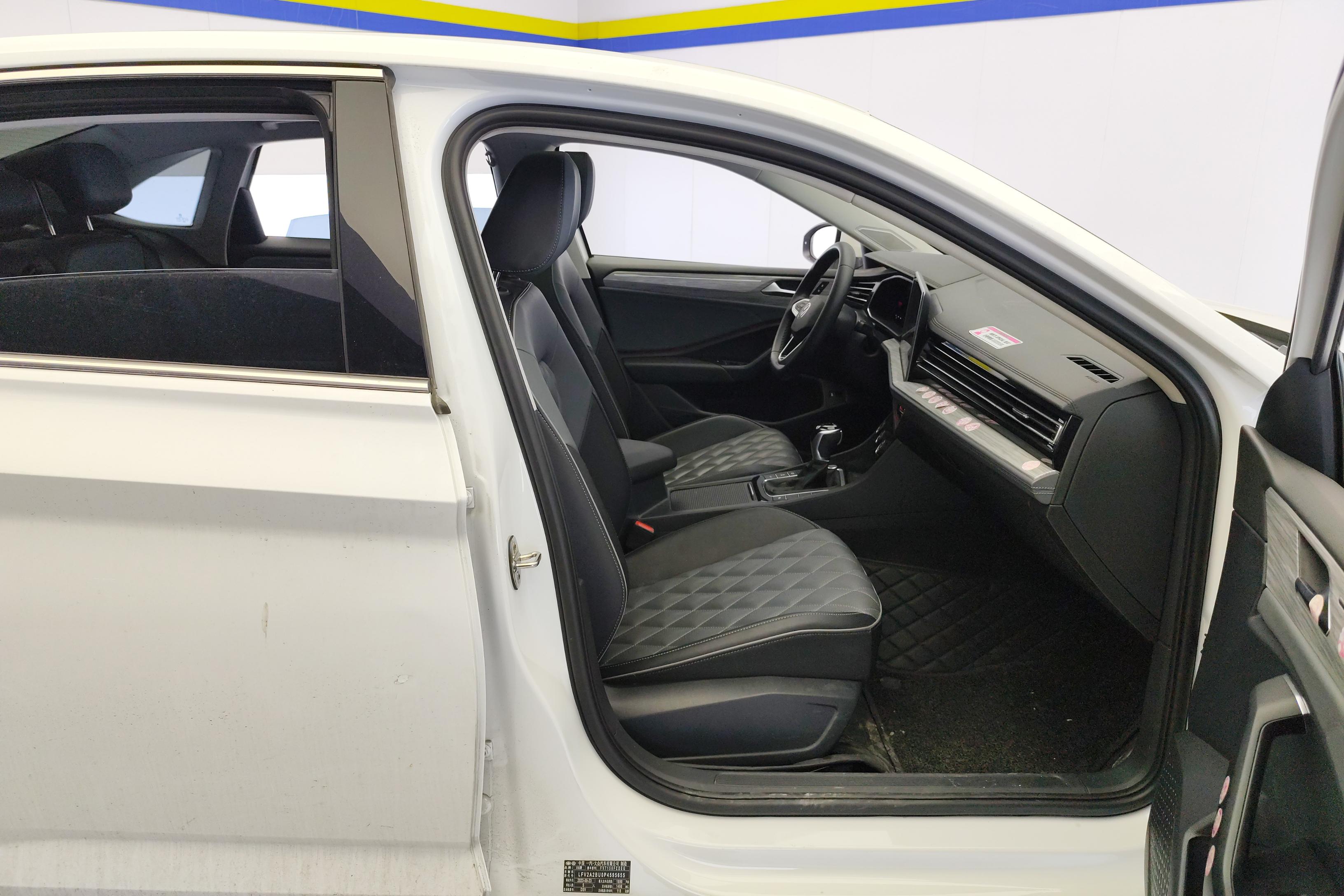 大众速腾 2023款 1.5T 自动 300TSI超越版 (国Ⅵ) 