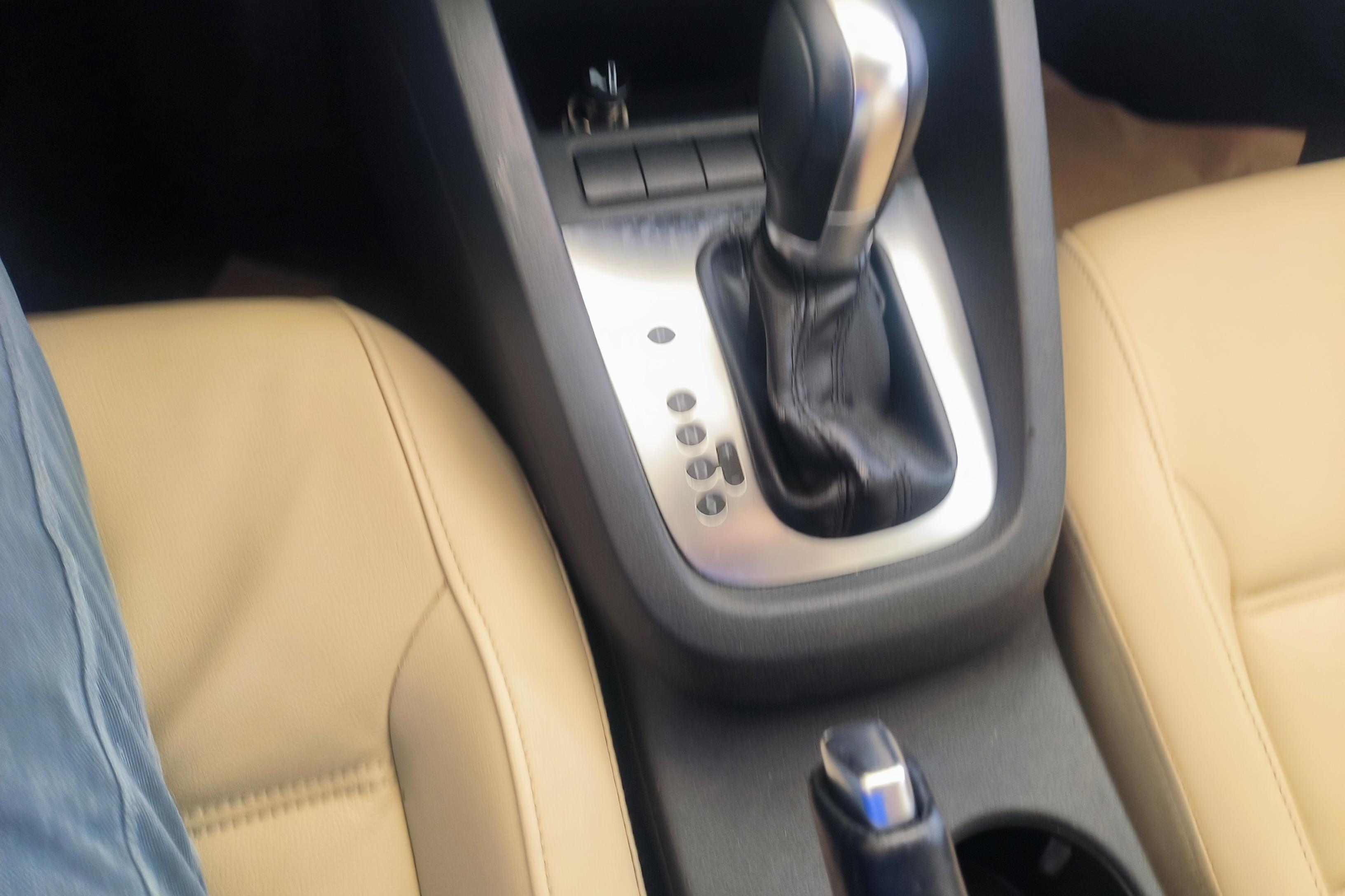 大众速腾 2014款 1.4T 自动 豪华型 (国Ⅳ) 