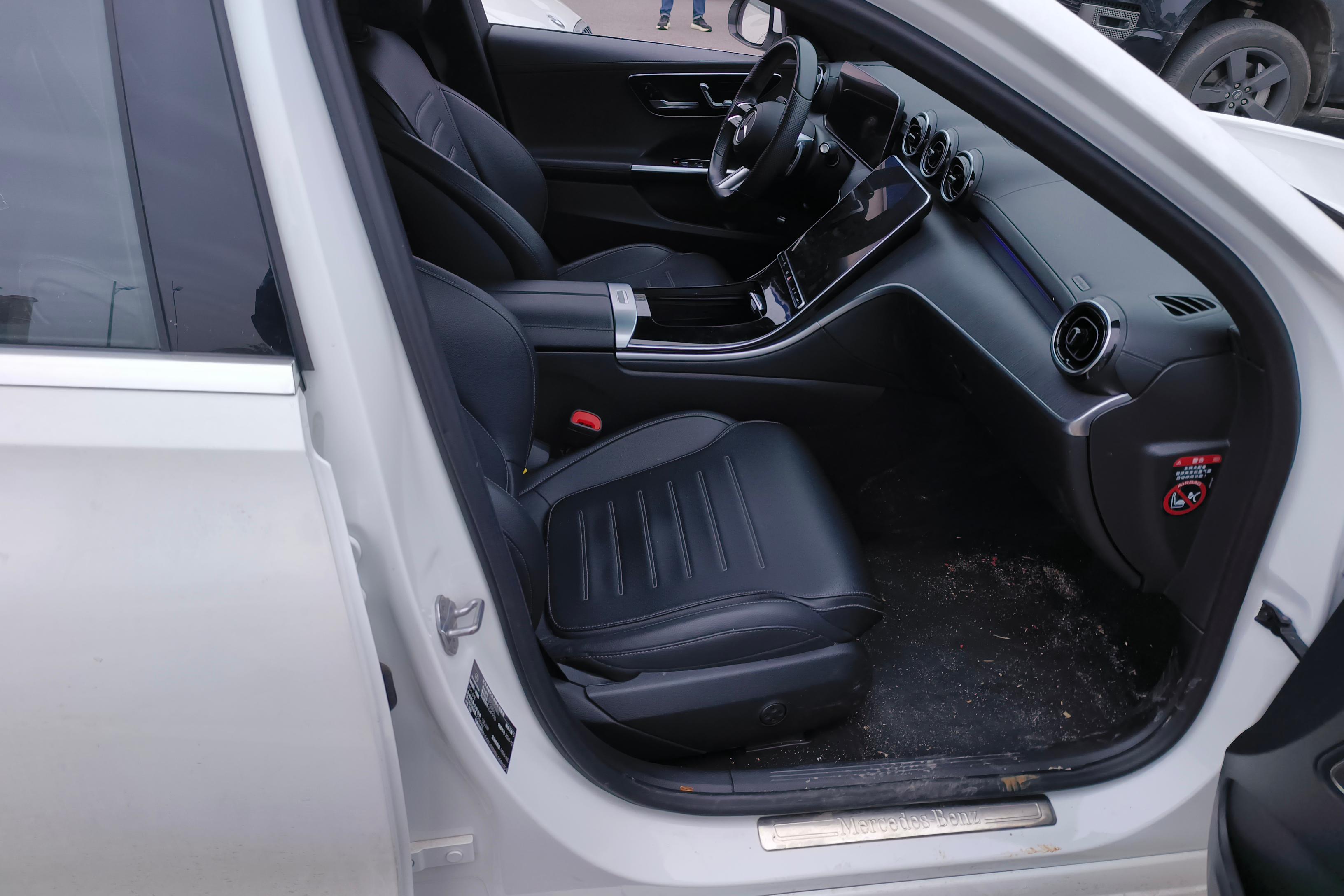 奔驰C级 C200L 2022款 1.5T 自动 运动版 (国Ⅵ) 