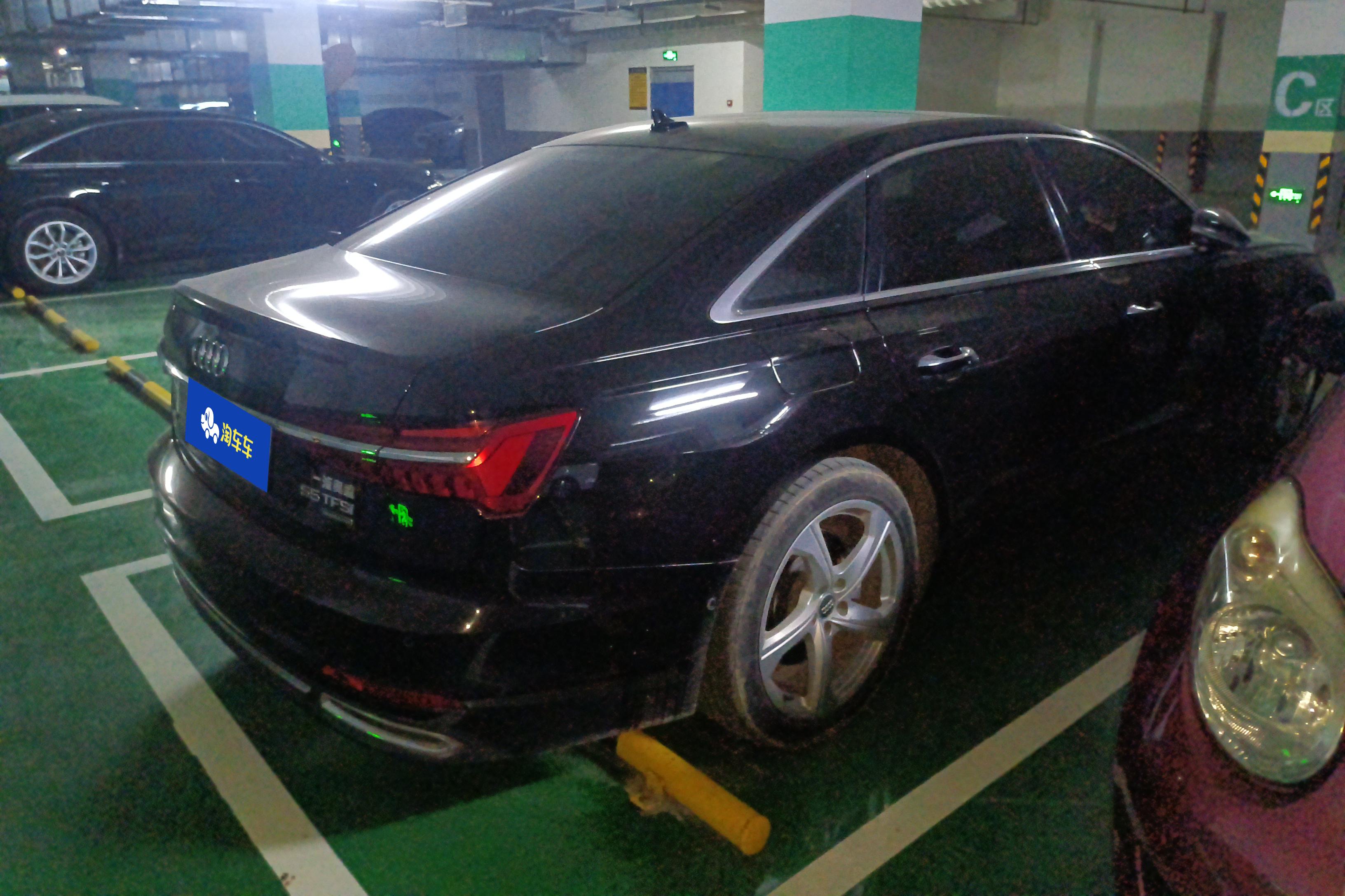 奥迪A6L 45TFSI 2020款 2.0T 自动 臻选致雅型 (国Ⅵ) 