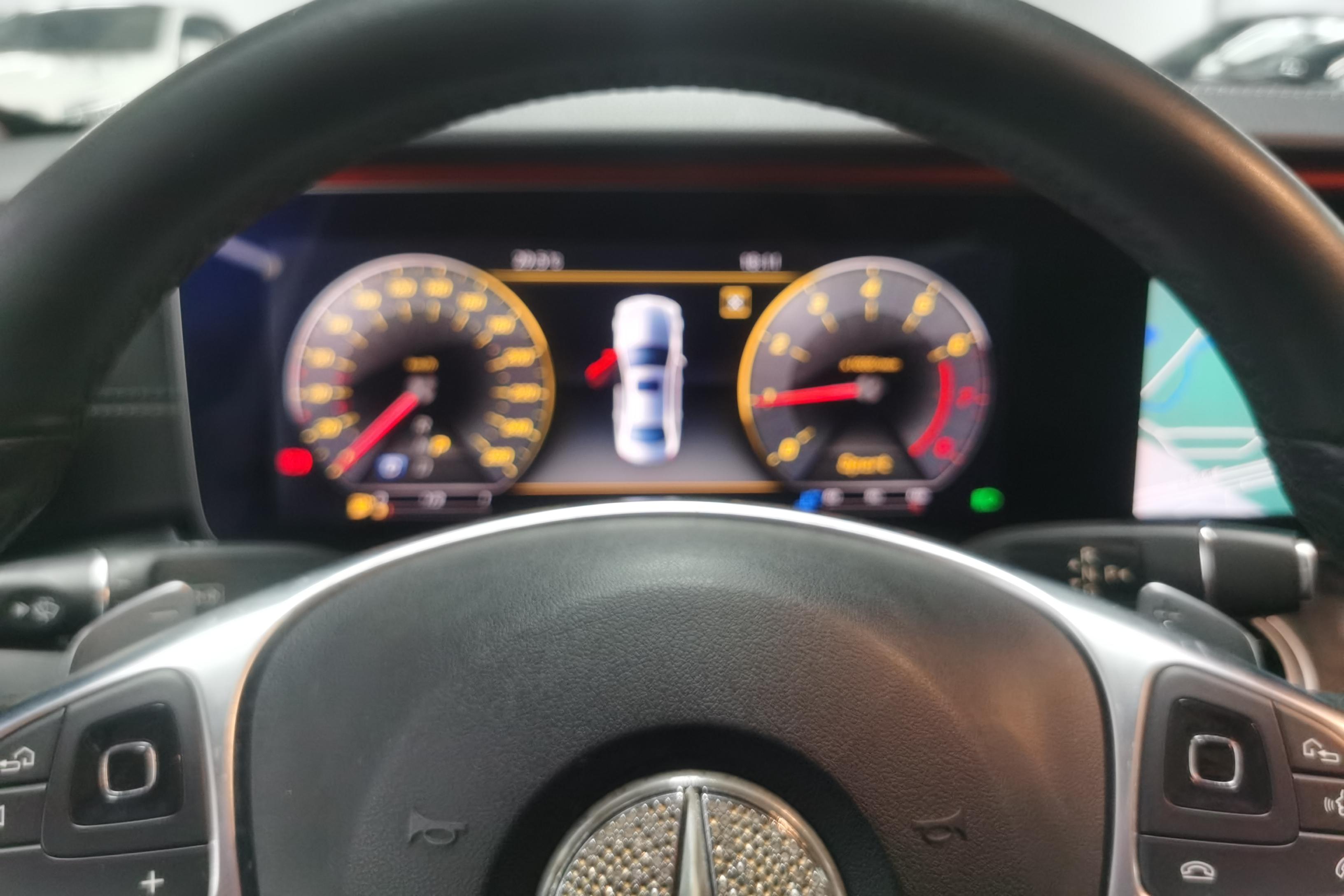奔驰E级 E300L 2018款 2.0T 自动 汽油 运动豪华型 (国Ⅴ) 