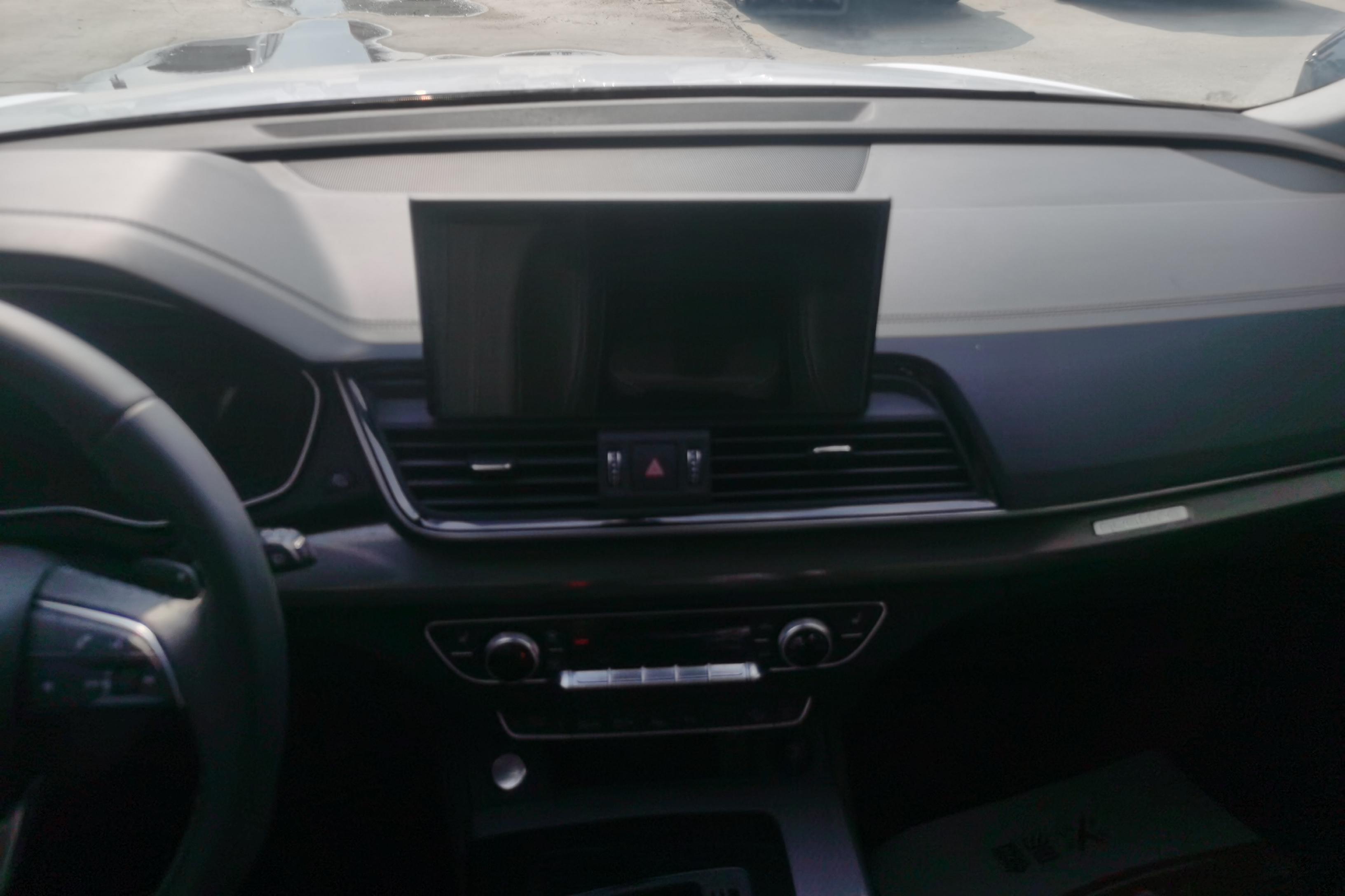 奥迪Q5L 45TFSI 2022款 2.0T 自动 改款豪华动感型 (国Ⅵ) 