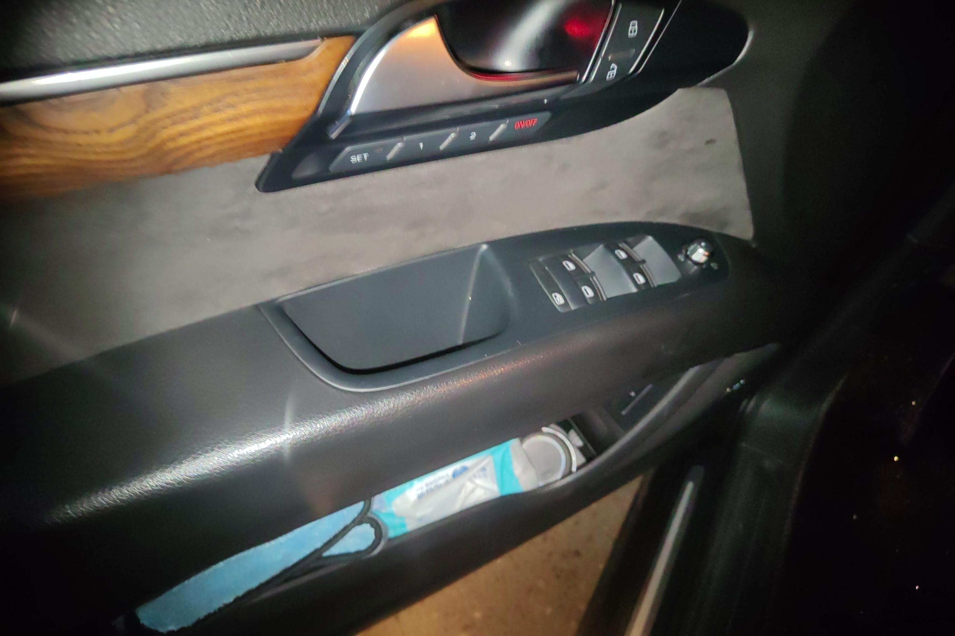 奥迪Q7 35 [进口] 2015款 3.0T 自动 运动型 