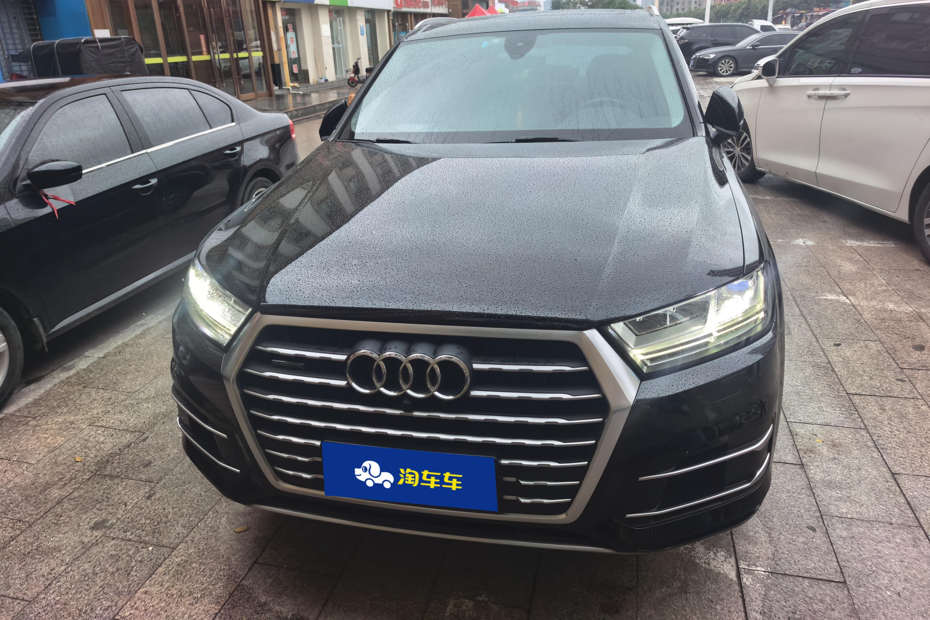 奥迪Q7 45 [进口] 2019款 2.0T 自动 舒适型 