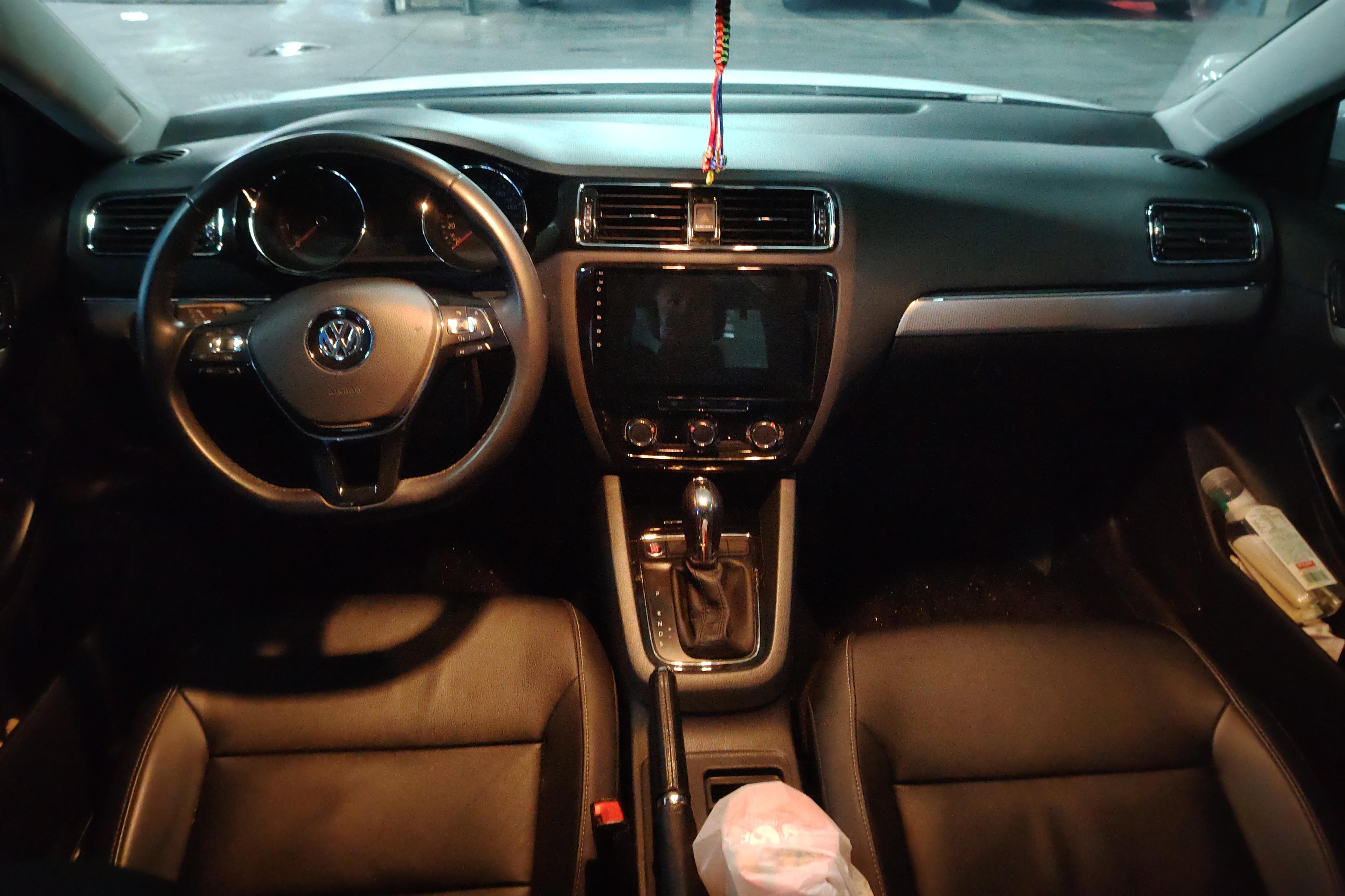 大众速腾 2018款 1.6L 自动 舒适版 (国Ⅴ) 