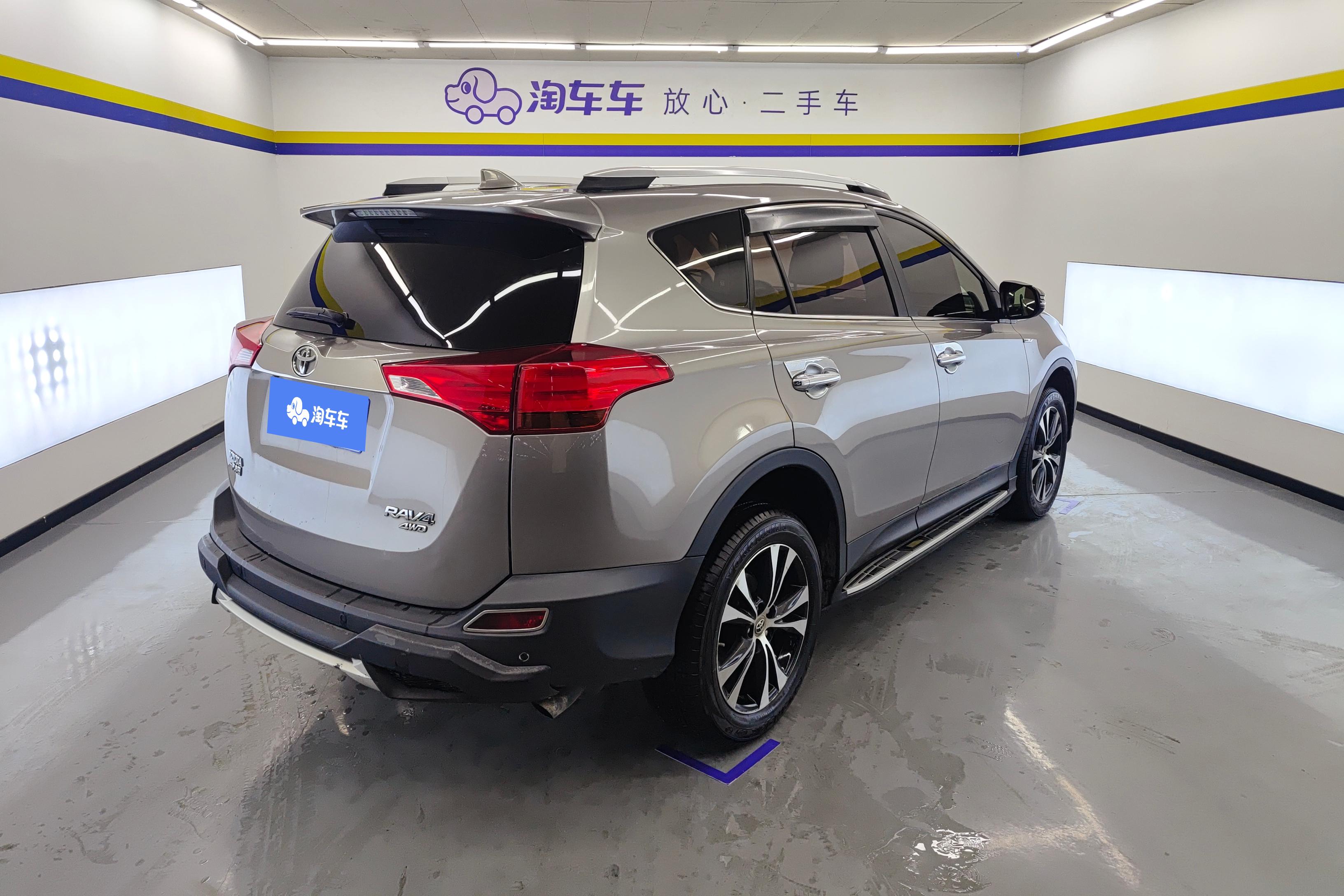 丰田RAV4 2015款 2.5L 自动 四驱 精英版 (国Ⅴ) 