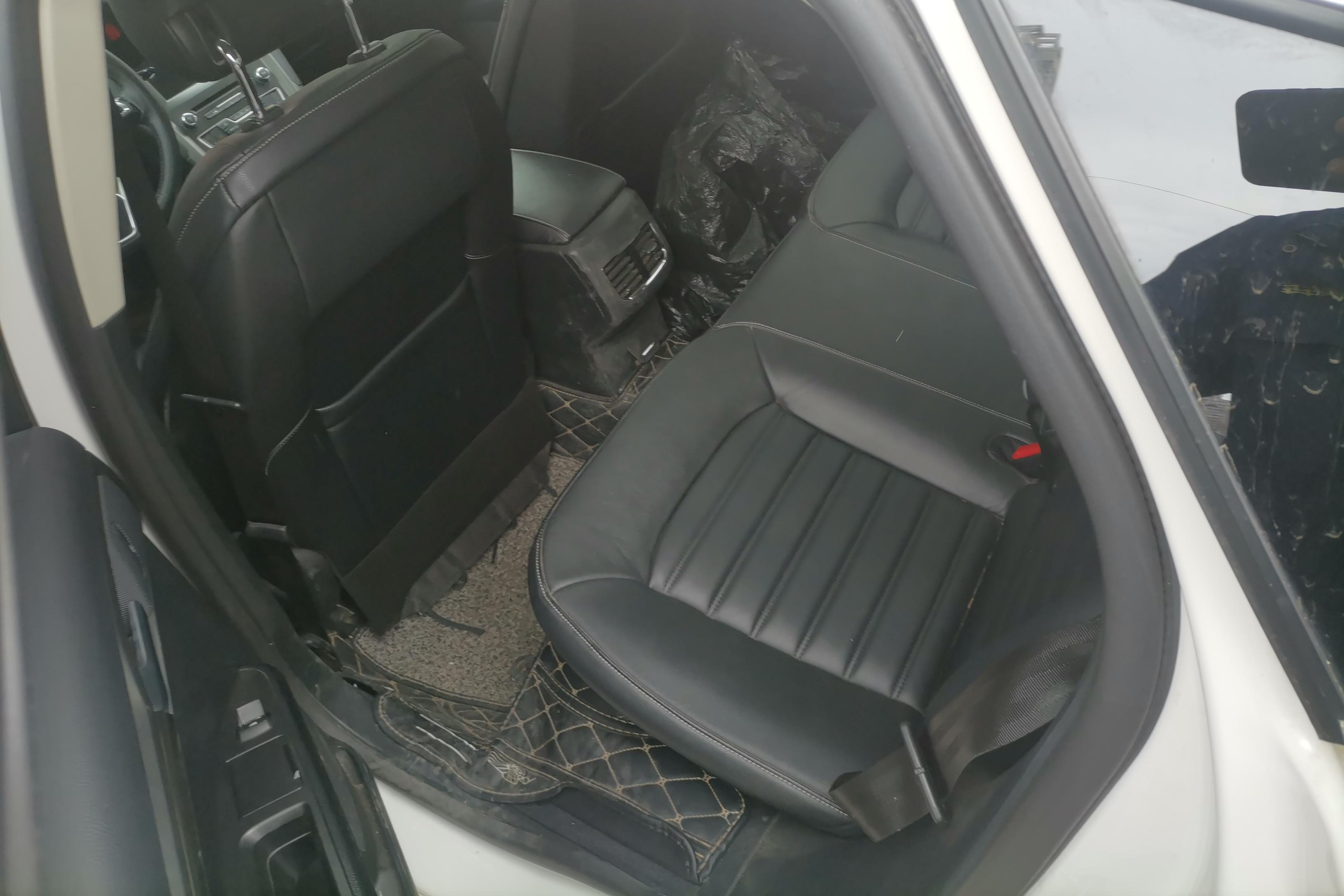 福特蒙迪欧 2017款 2.0T 自动 EcoBoost200豪华型 (国Ⅴ) 