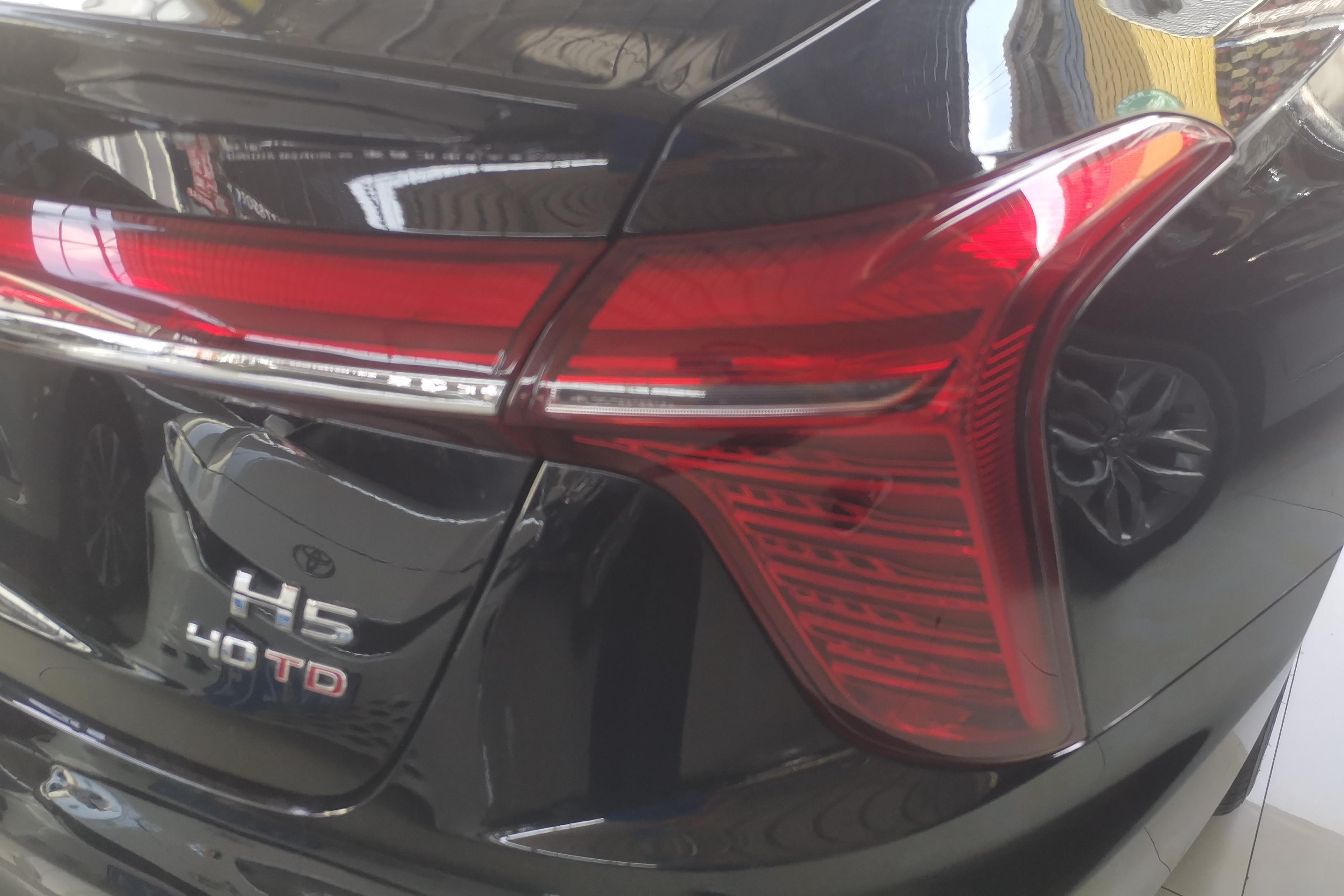 红旗H5 2023款 2.0T 自动 前驱 智联旗畅版 (国Ⅵ) 