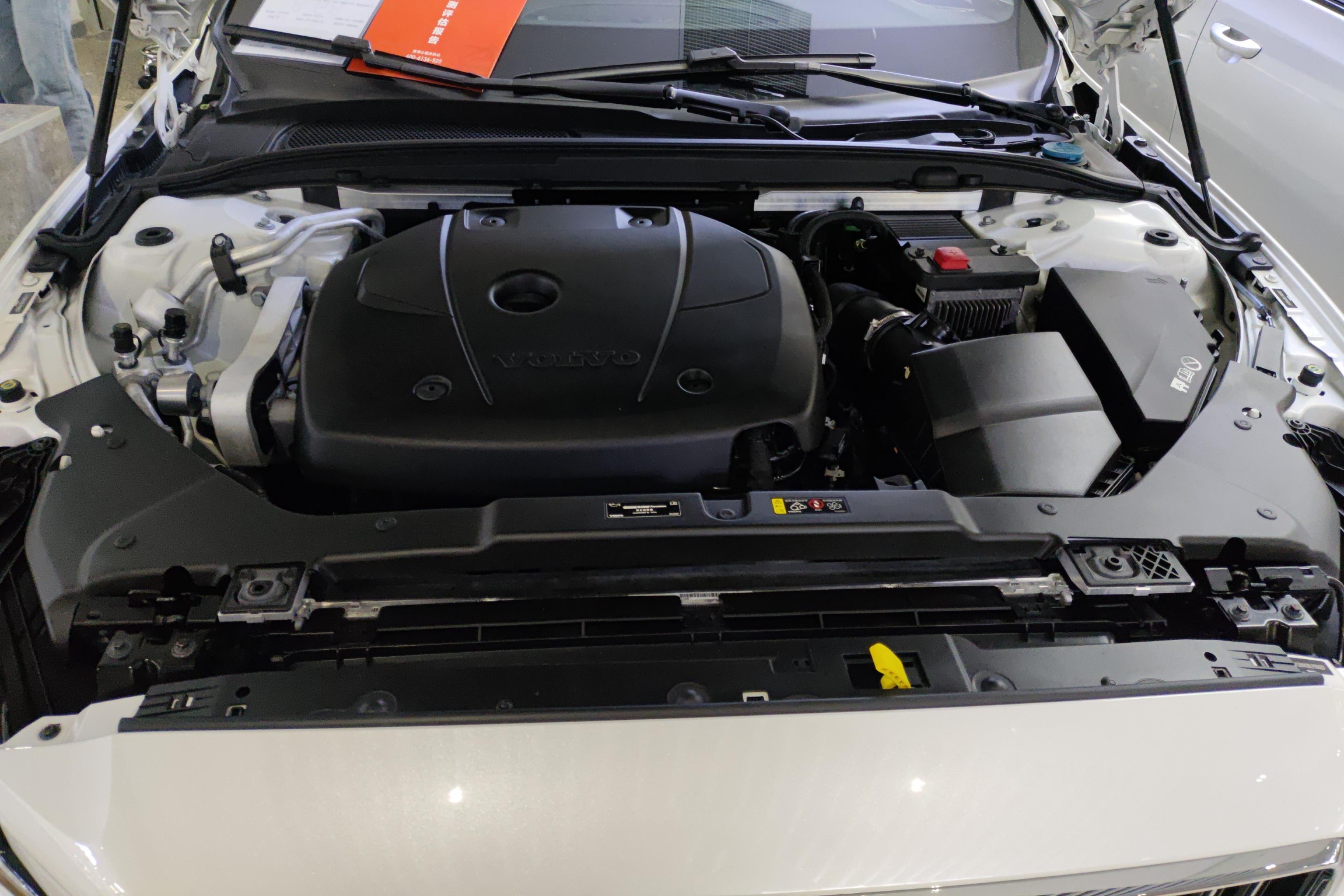 沃尔沃S60 T4 2020款 2.0T 自动 智远豪华版 (国Ⅵ) 