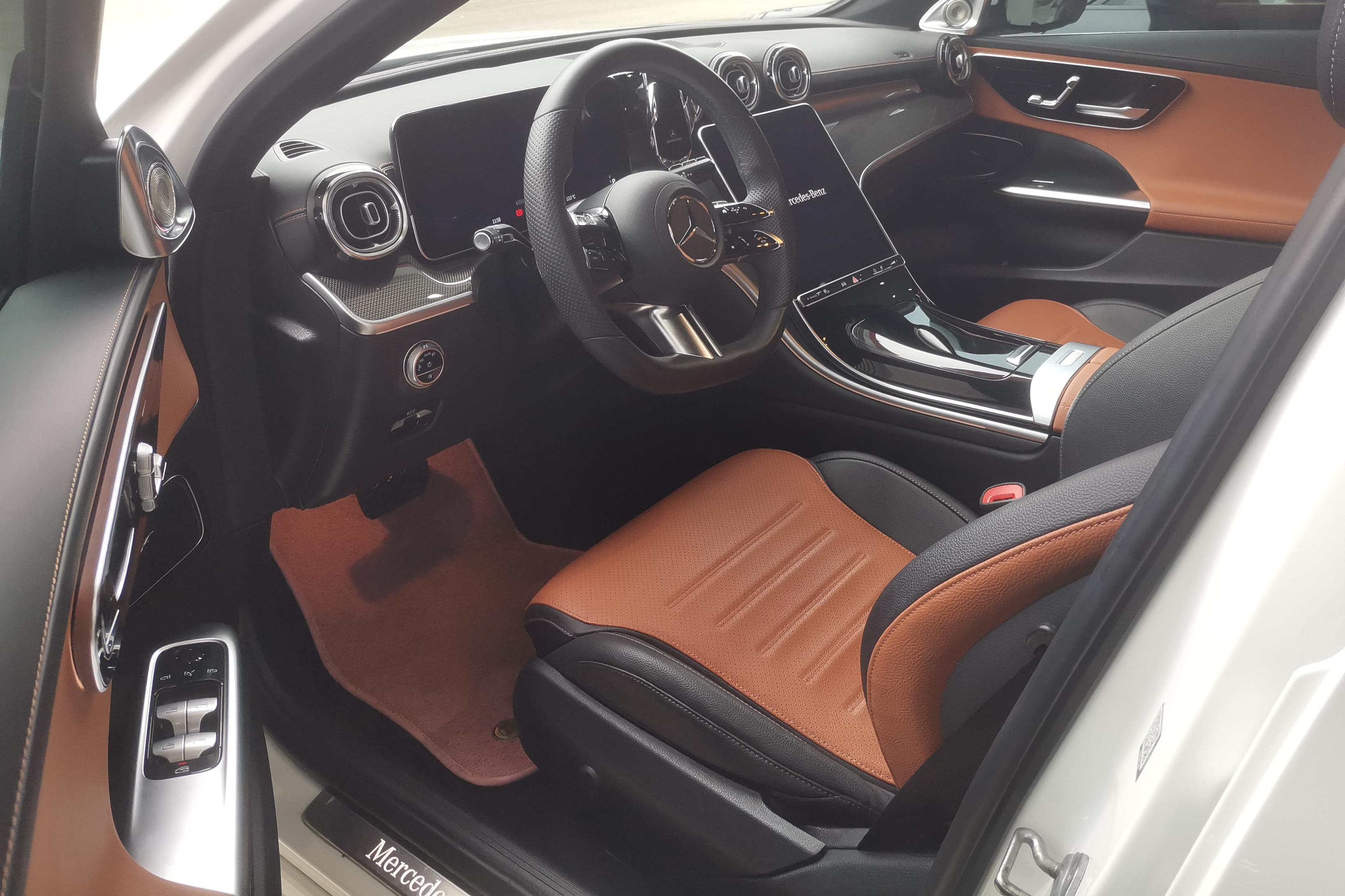 奔驰C级 C260L 2022款 1.5T 自动 运动版 (国Ⅵ) 