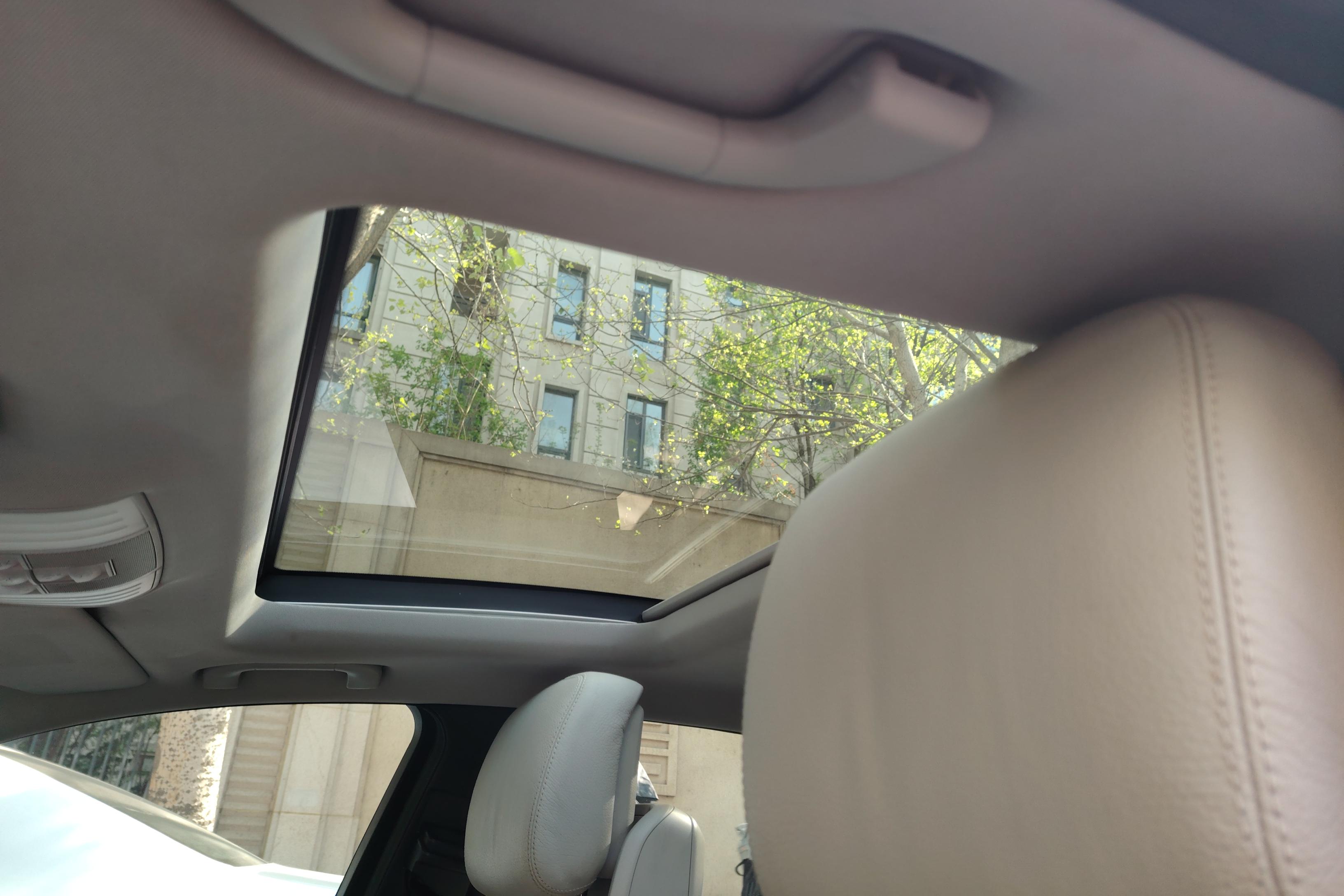 奔驰E级 E300 [进口] 2010款 3.0L 自动 汽油 优雅豪华型 