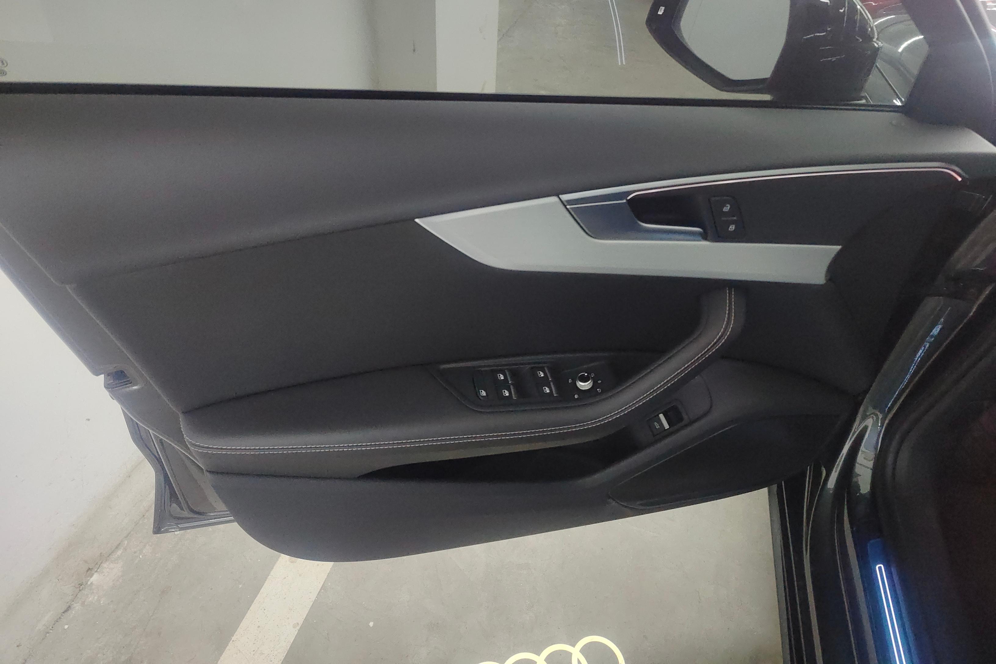 奥迪A4L 40TFSI 2022款 2.0T 自动 前驱 豪华动感型 (国Ⅵ) 