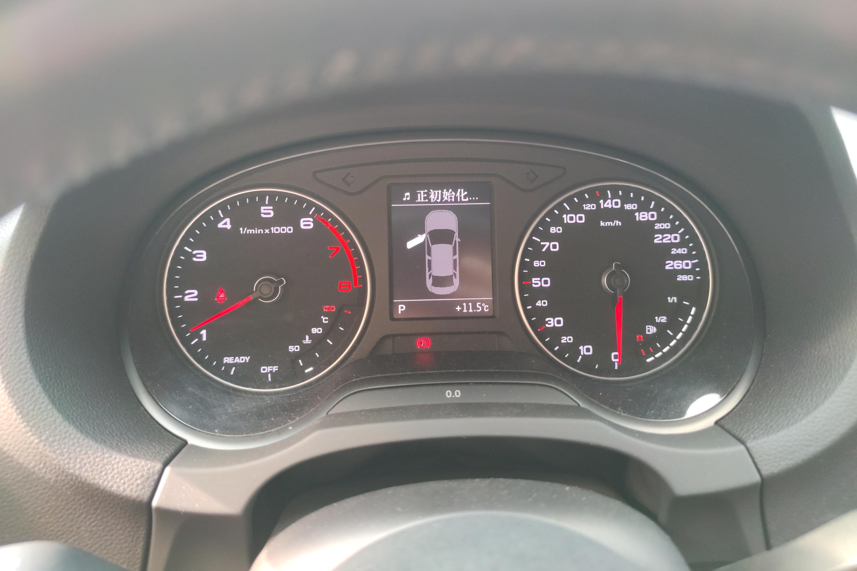 奥迪A3 35TFSI 2017款 1.4T 自动 进取型Limousine (国Ⅴ) 