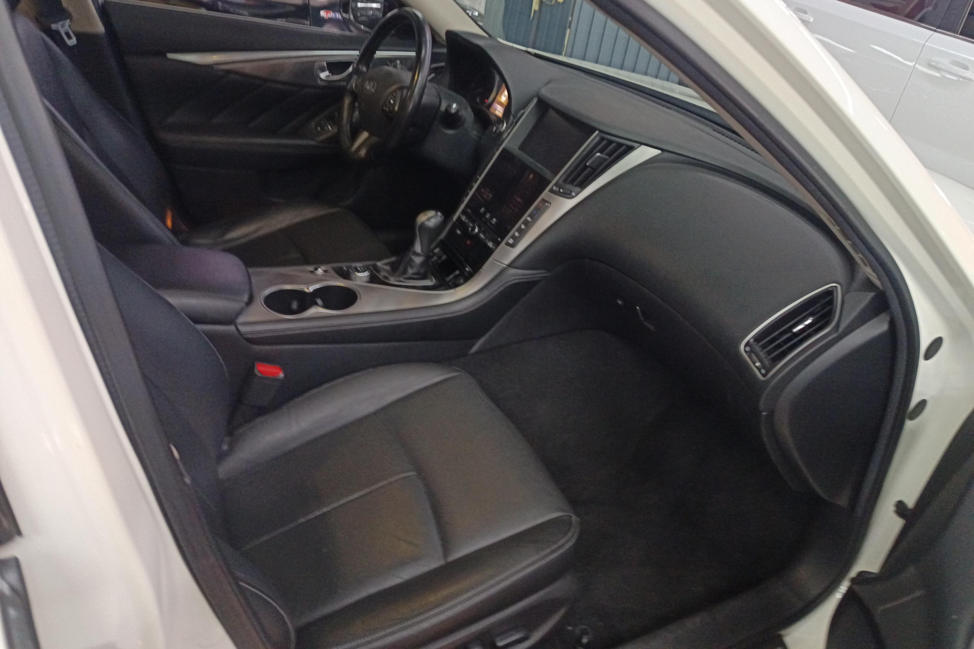 英菲尼迪Q50L 2015款 2.0T 自动 悦享版 (国Ⅴ) 