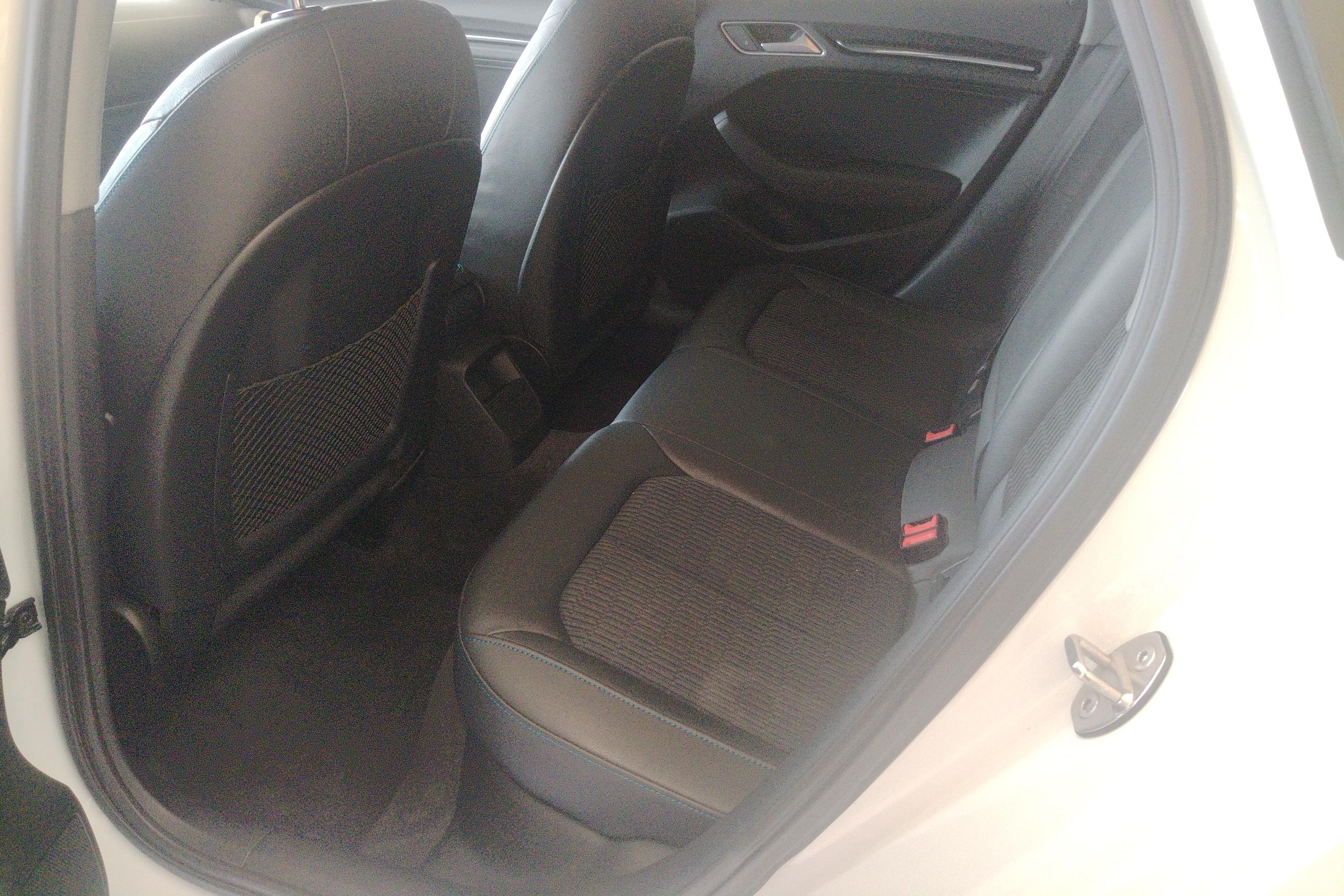 奥迪A3 35TFSI 2020款 1.4T 自动 汽油 进取型Sportback (国Ⅵ) 