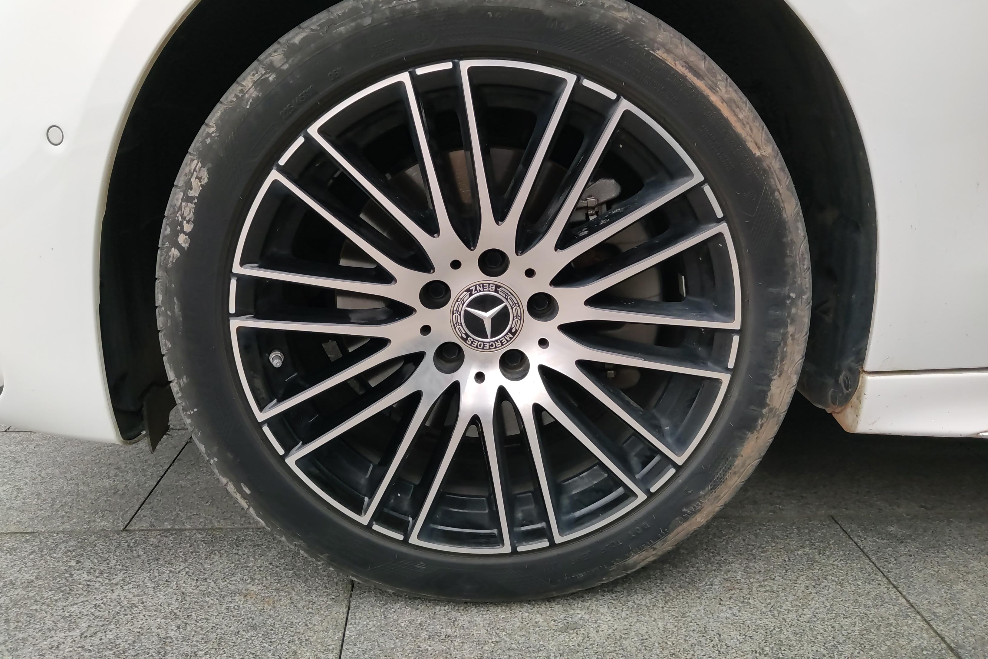奔驰C级 C260L 2022款 1.5T 自动 改款运动版 (国Ⅵ) 