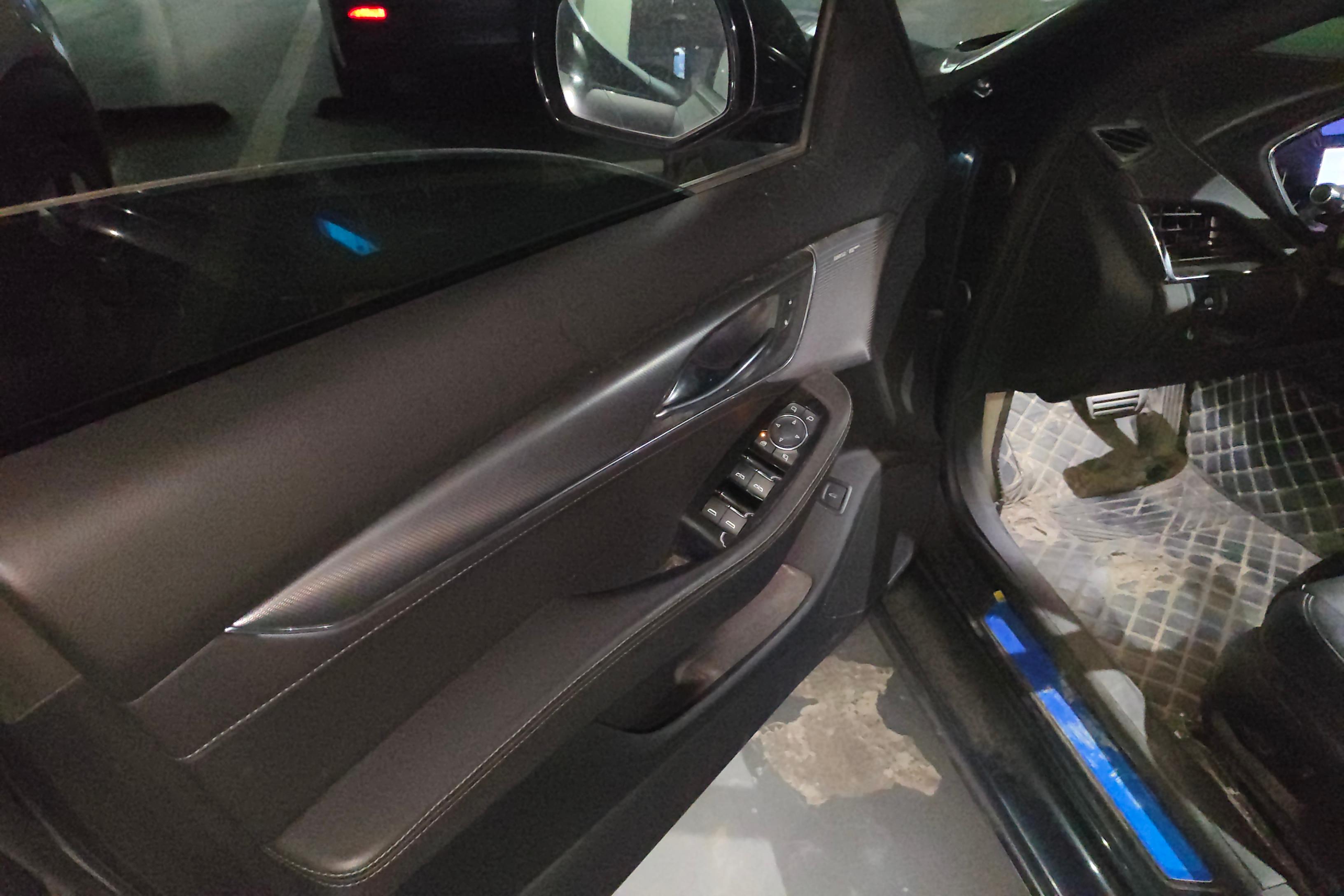 凯迪拉克CT5 2021款 2.0T 自动 28T豪华型 (国Ⅵ) 
