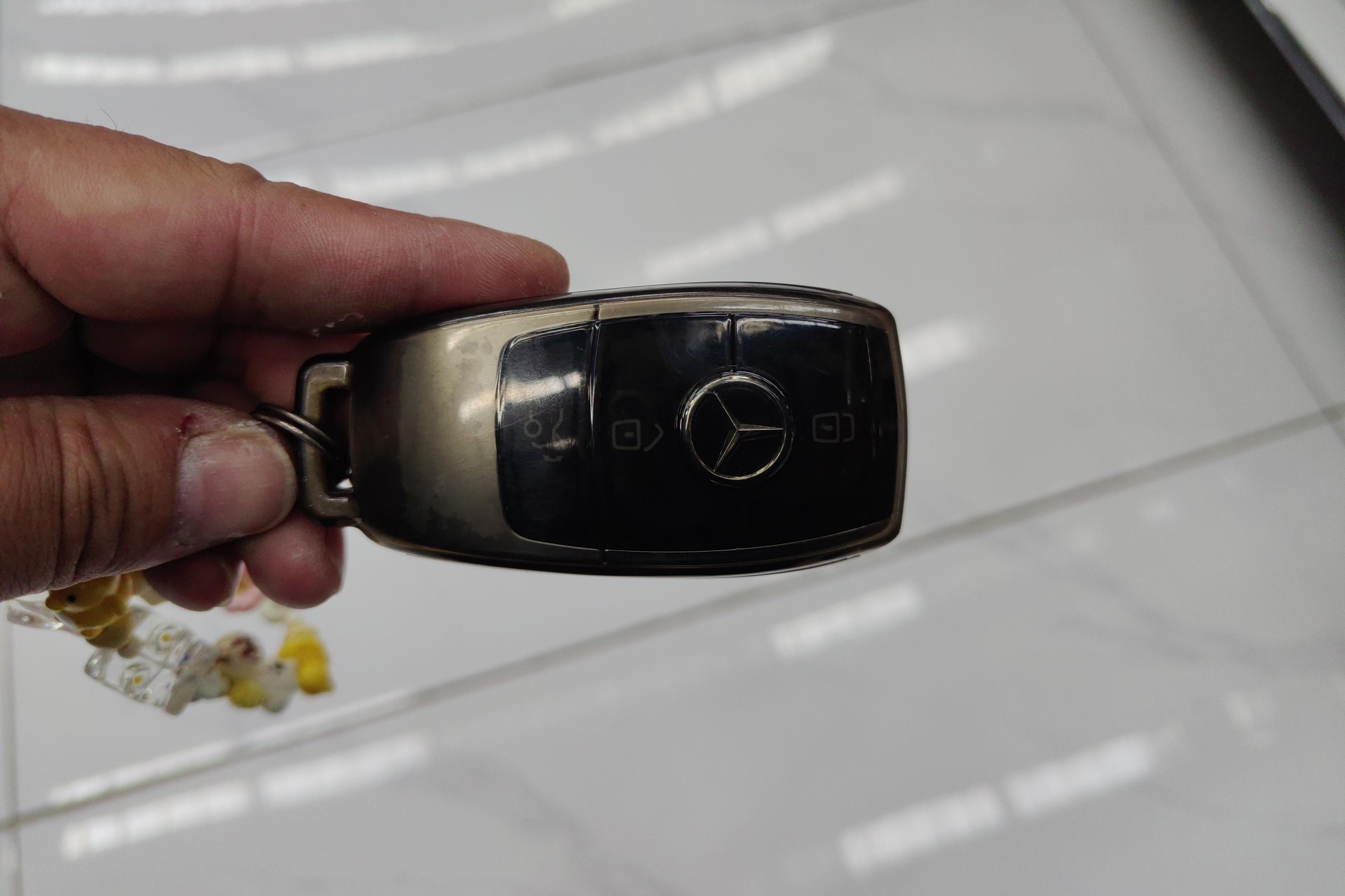 奔驰E级 E300L 2018款 2.0T 自动 汽油 运动时尚型改款 (国Ⅴ) 