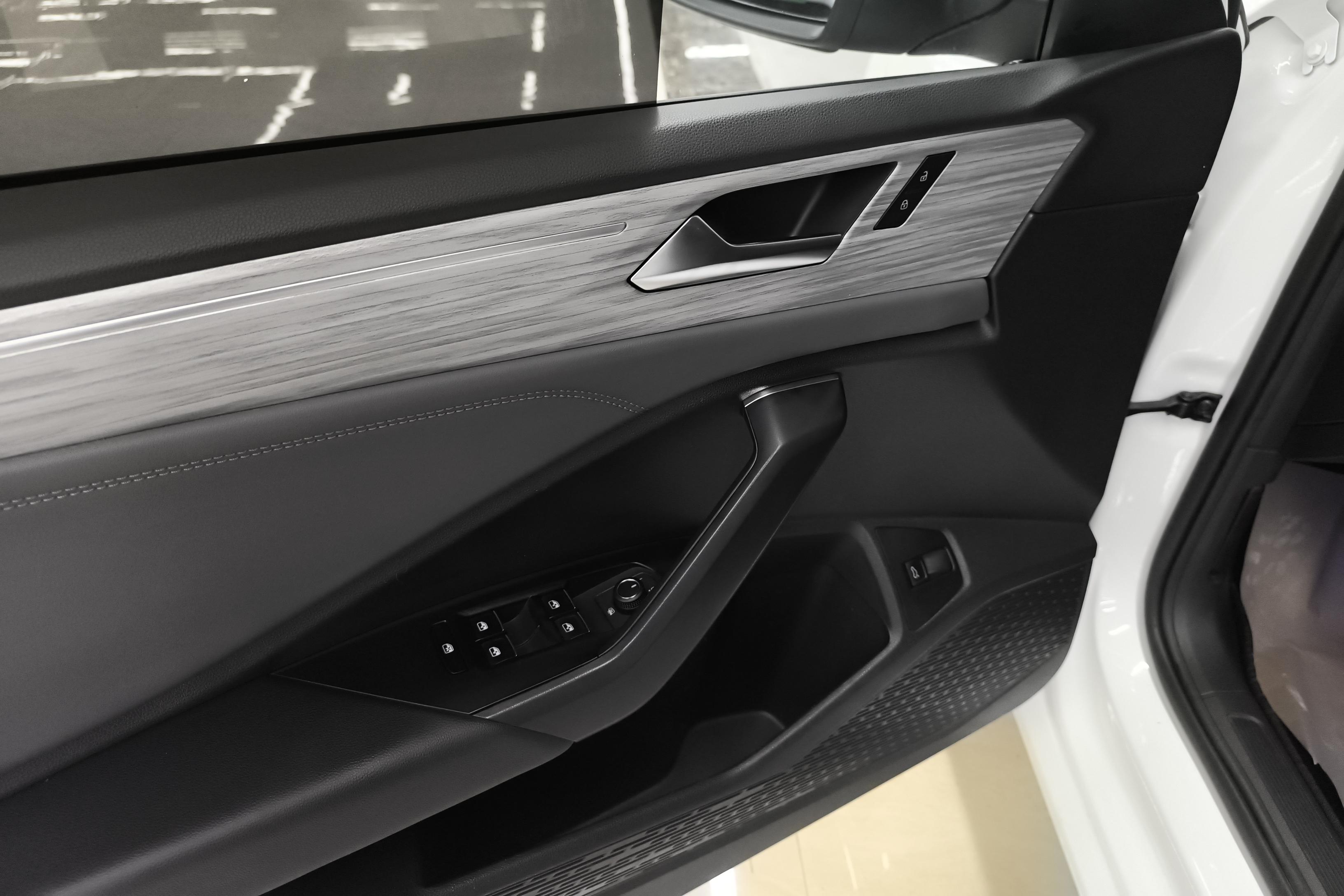 大众速腾 2023款 1.4T 自动 280TSI超越Lite版 (国Ⅵ) 