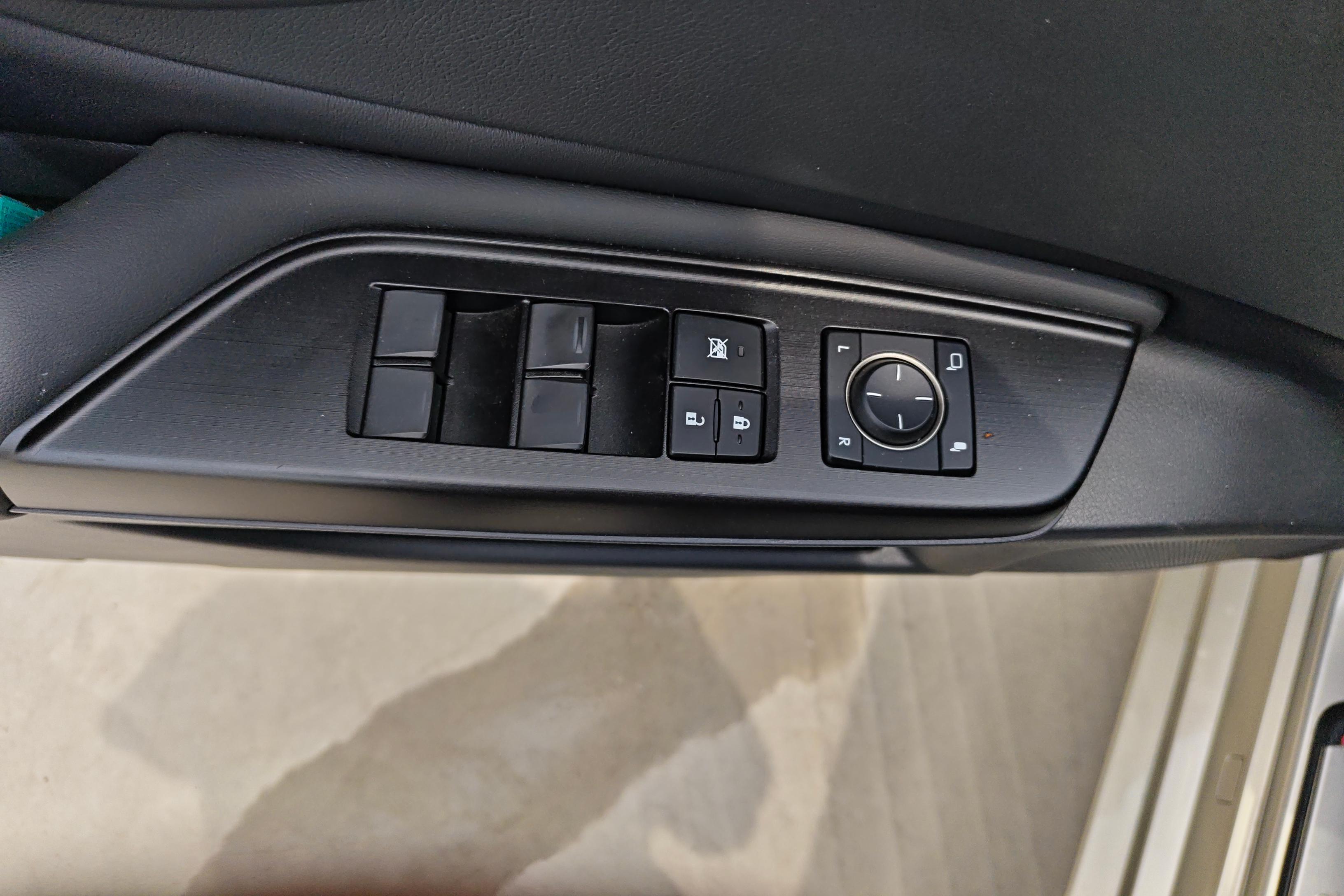 雷克萨斯ES 200 [进口] 2020款 2.0L 自动 卓越版 