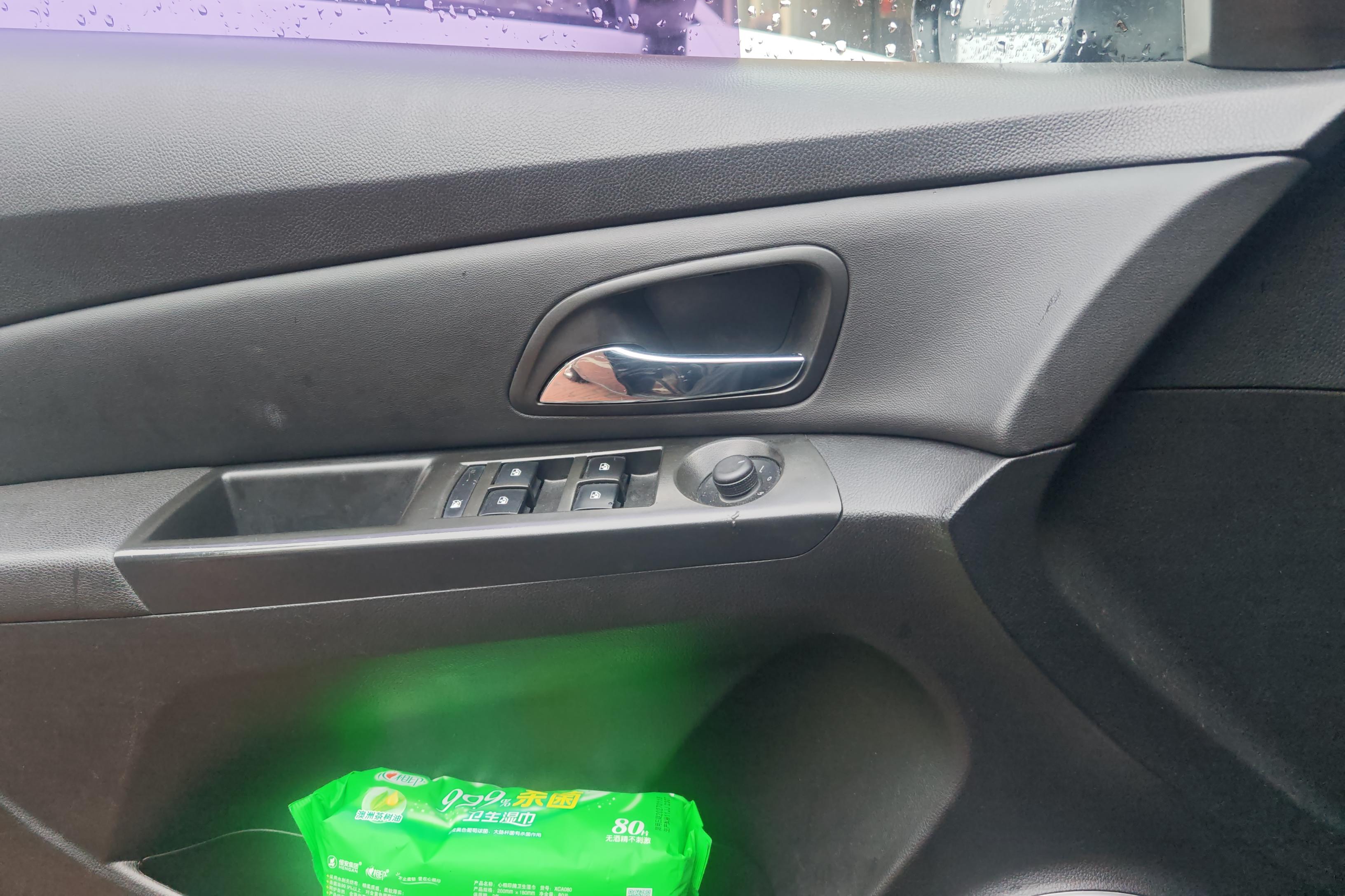 雪佛兰科鲁兹 2013款 1.8L 自动 SE-Onstar (国Ⅳ) 