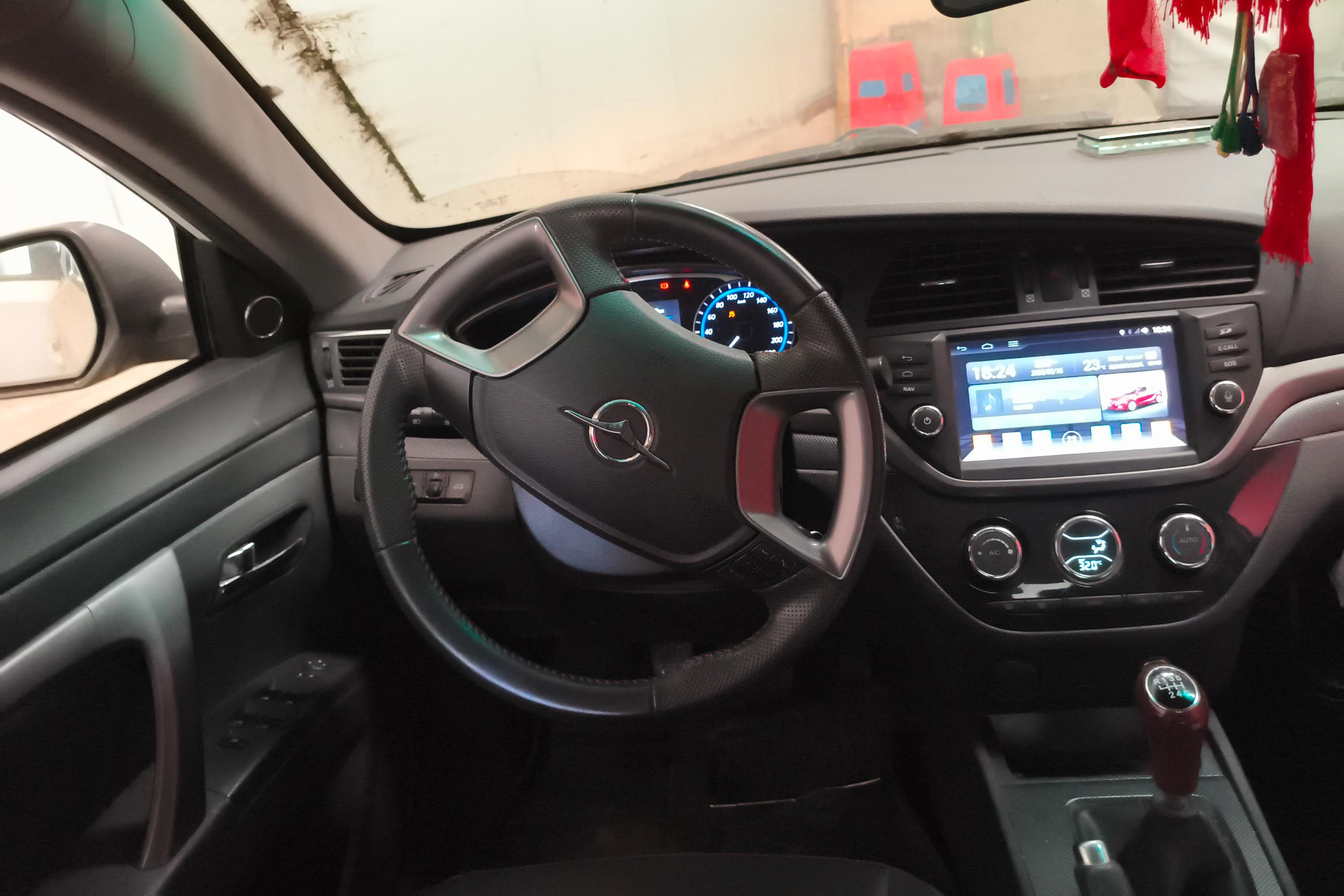 海马M6 2015款 1.5T 手动 运动智能型 (国Ⅴ) 