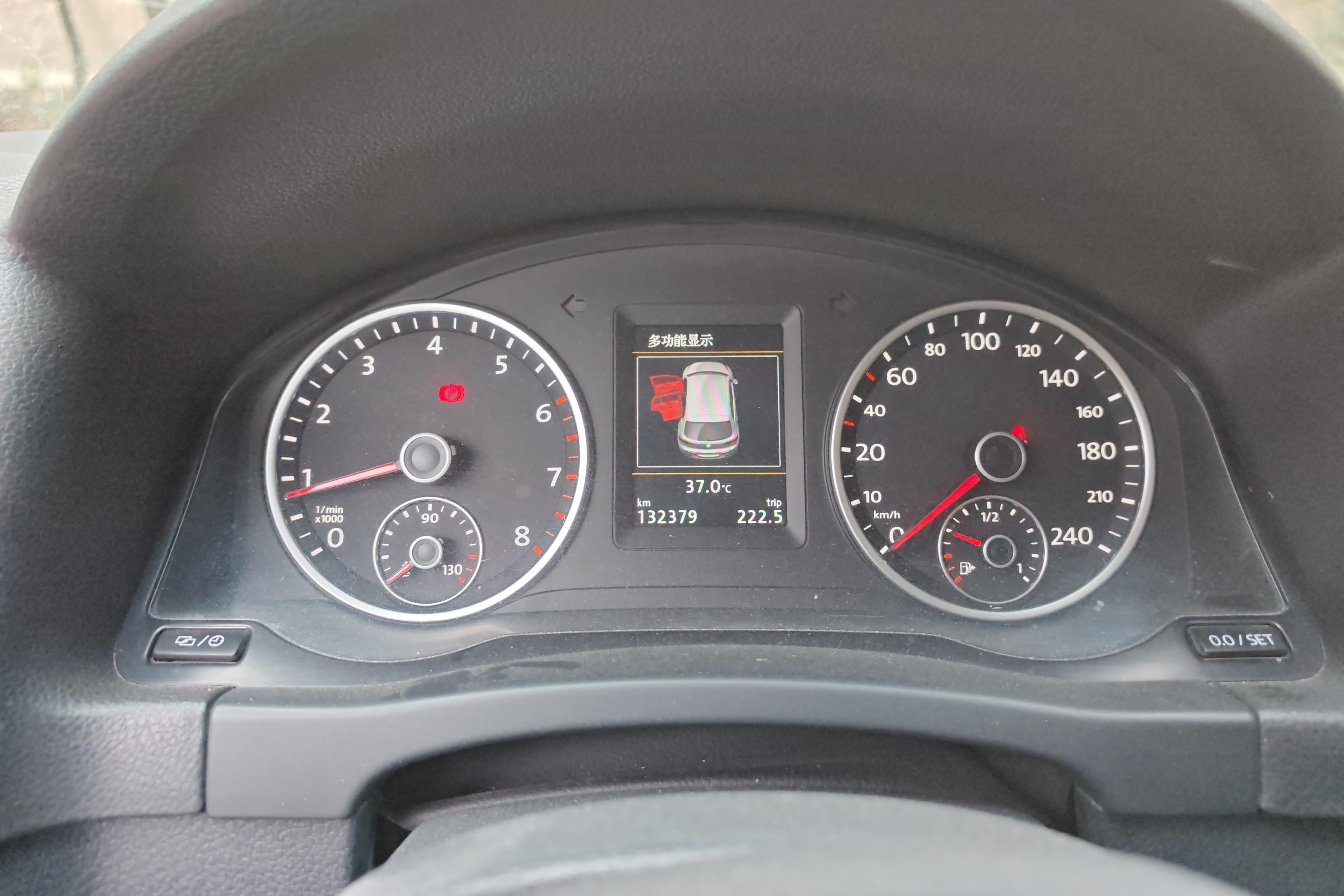 大众途观 2016款 1.8T 自动 四驱 300TSI豪华版 (国Ⅴ) 