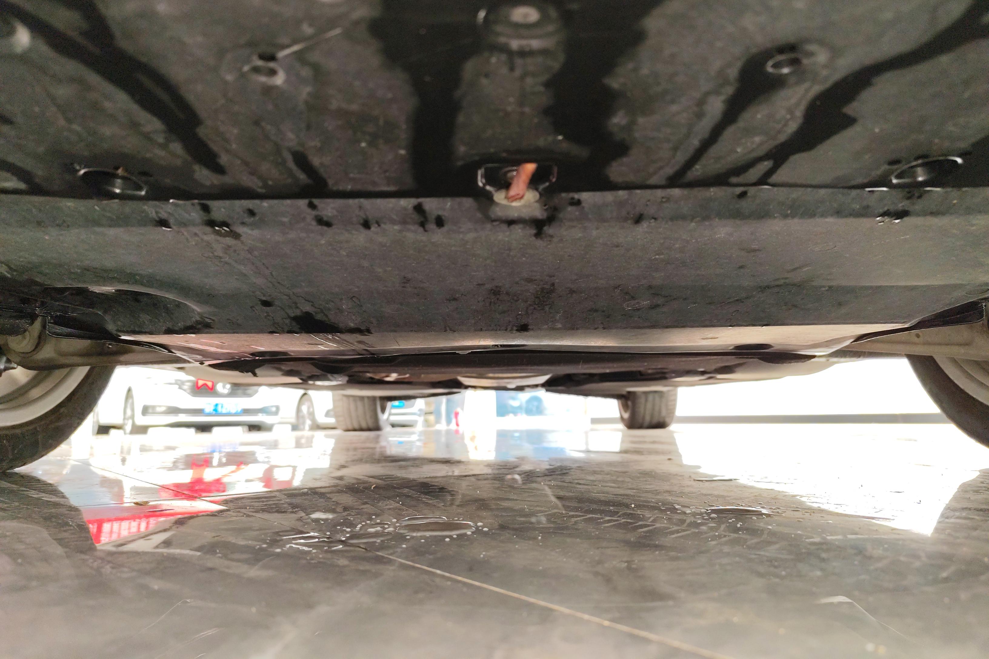 奥迪A4L 2019款 2.0T 自动 quattro个性运动版 (国Ⅵ) 