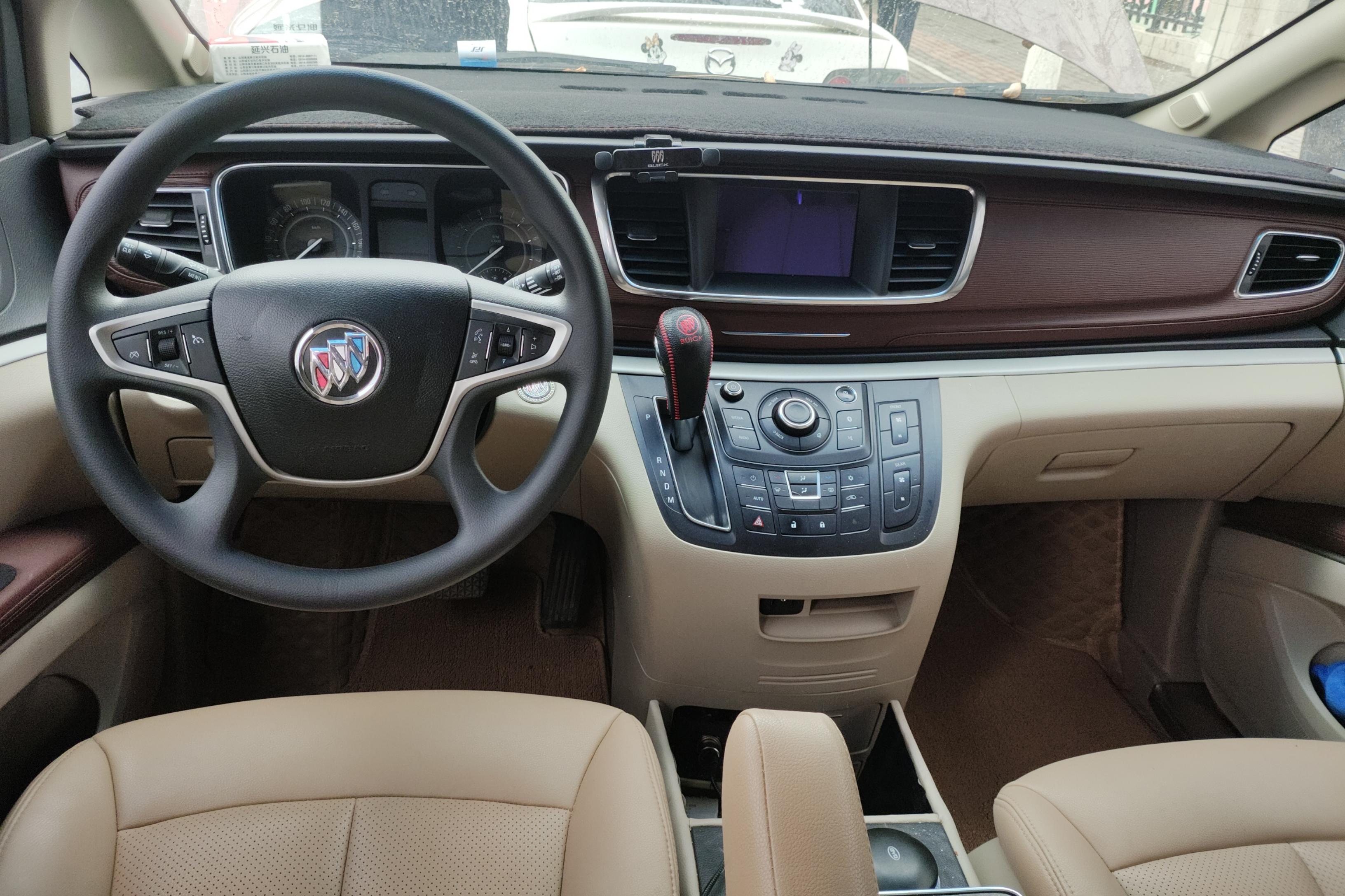 别克GL8 2018款 2.0T 自动 7座 28T舒适型 (国Ⅵ) 