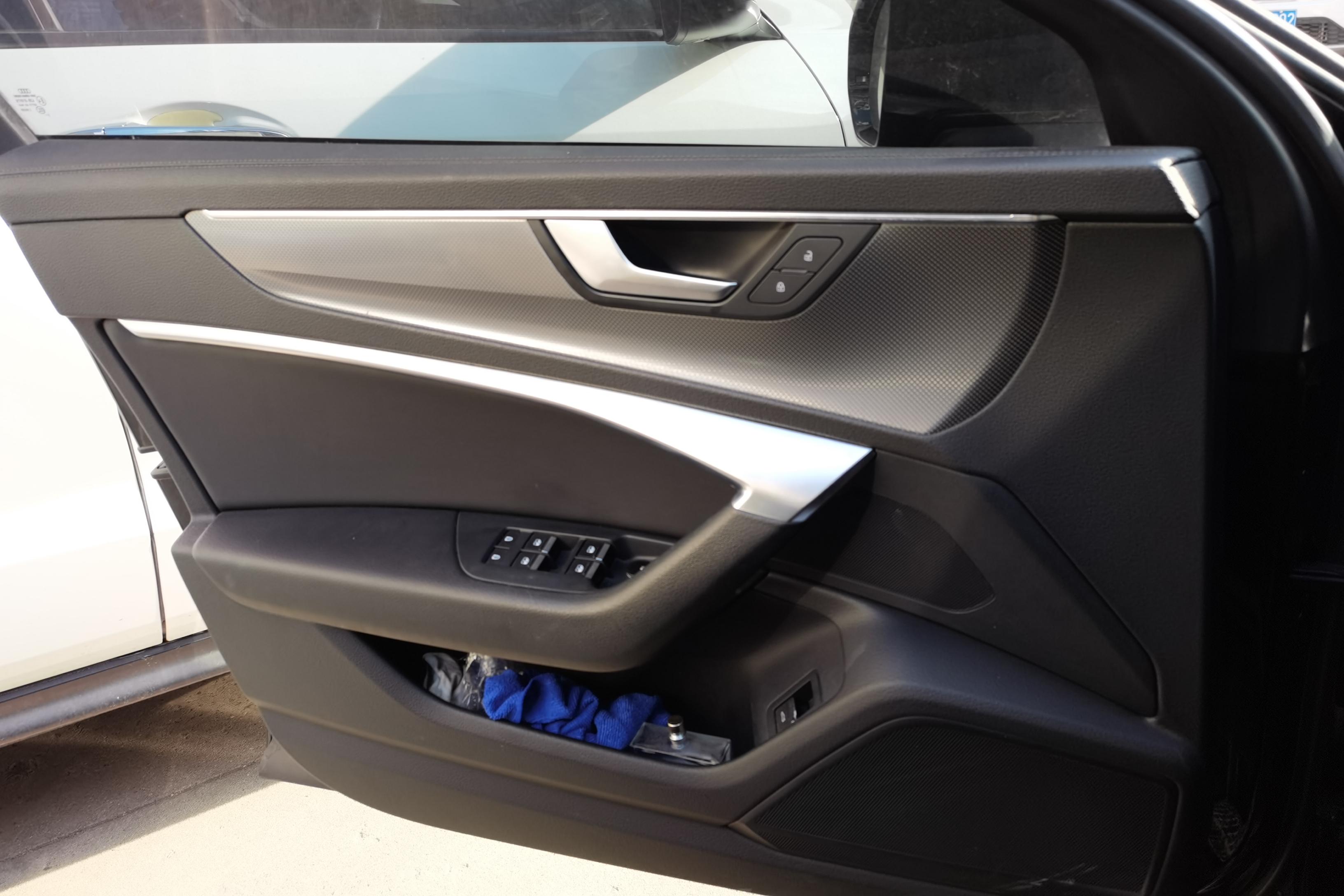 奥迪A6L 45TFSI 2020款 2.0T 自动 臻选动感型 (国Ⅵ) 