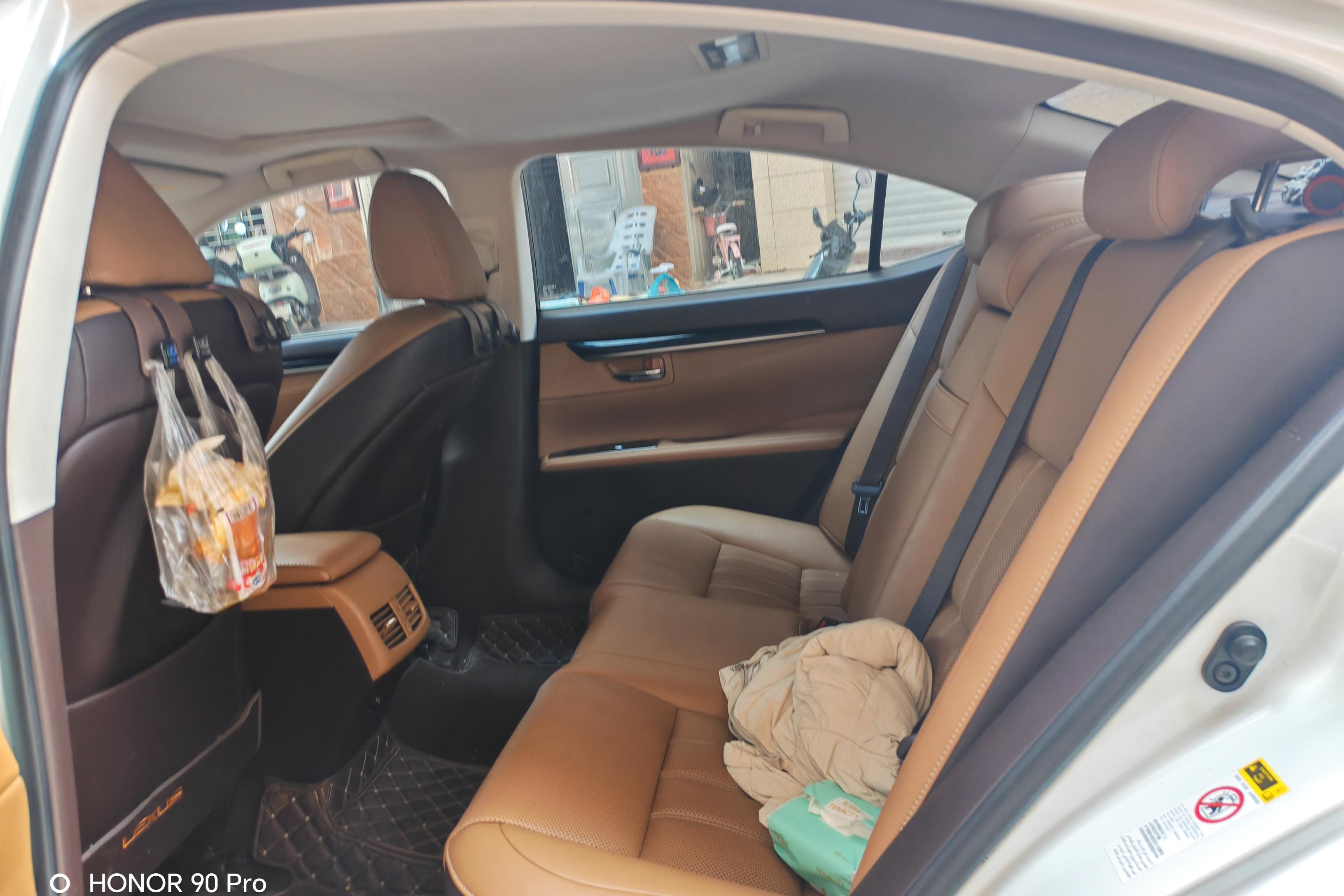 雷克萨斯ES 200 [进口] 2016款 2.0L 自动 Midnight特别限量版 