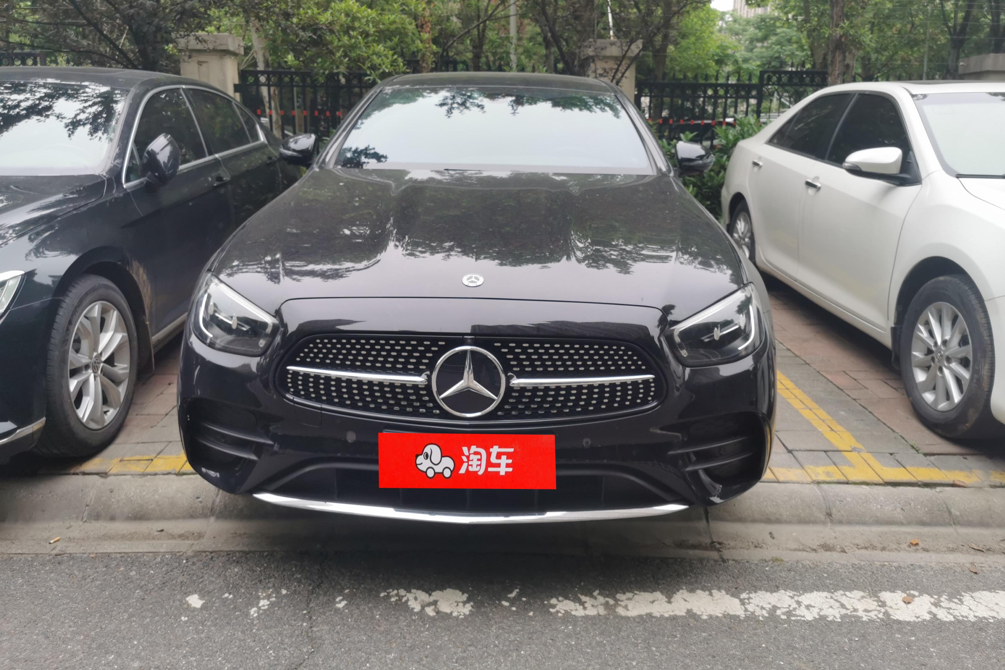 奔驰E级 E300L 2021款 2.0T 自动 汽油 运动尊贵型 (国Ⅵ) 