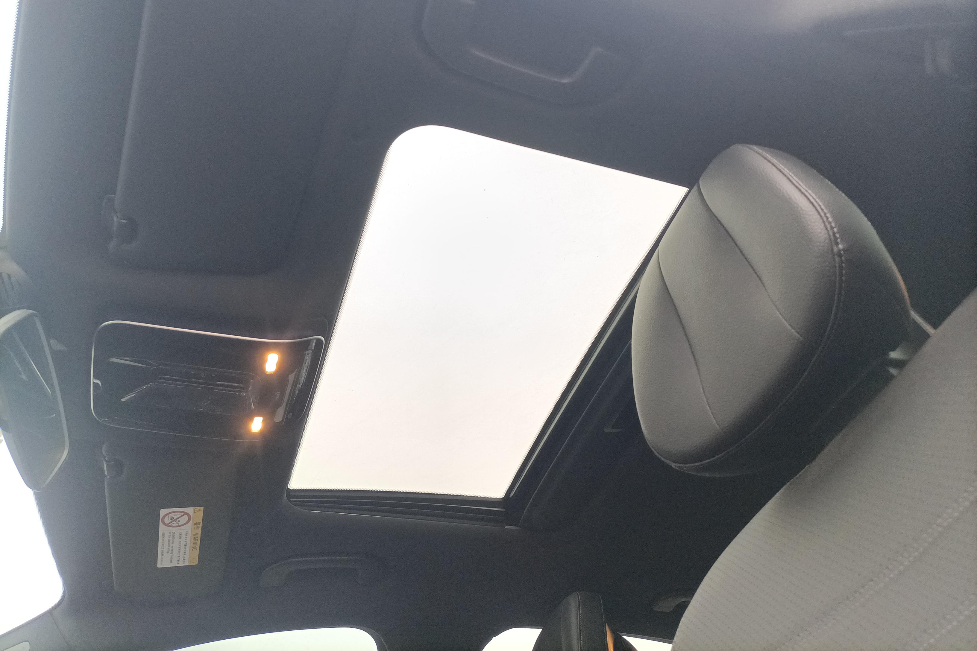 奔驰C级 C200L 2022款 1.5T 自动 改款运动版 (国Ⅵ) 