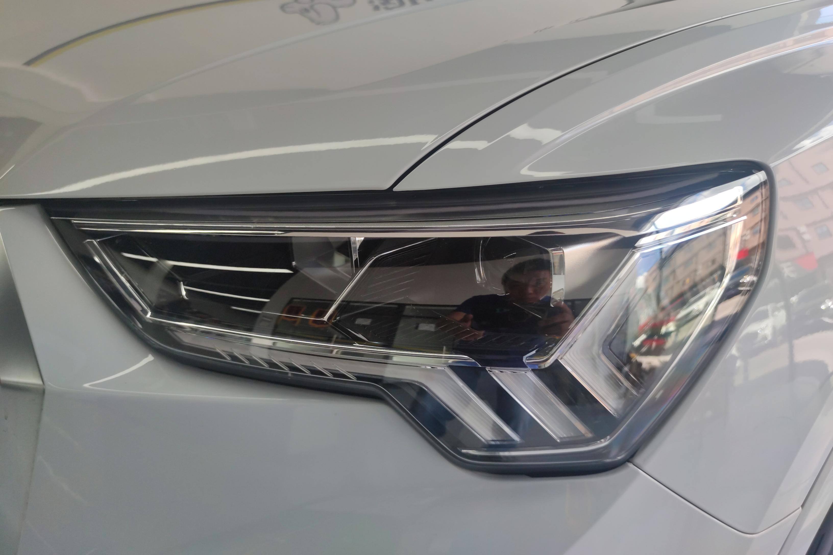 奥迪Q3 40TFSI 2019款 2.0T 自动 前驱 时尚动感型 (国Ⅵ) 