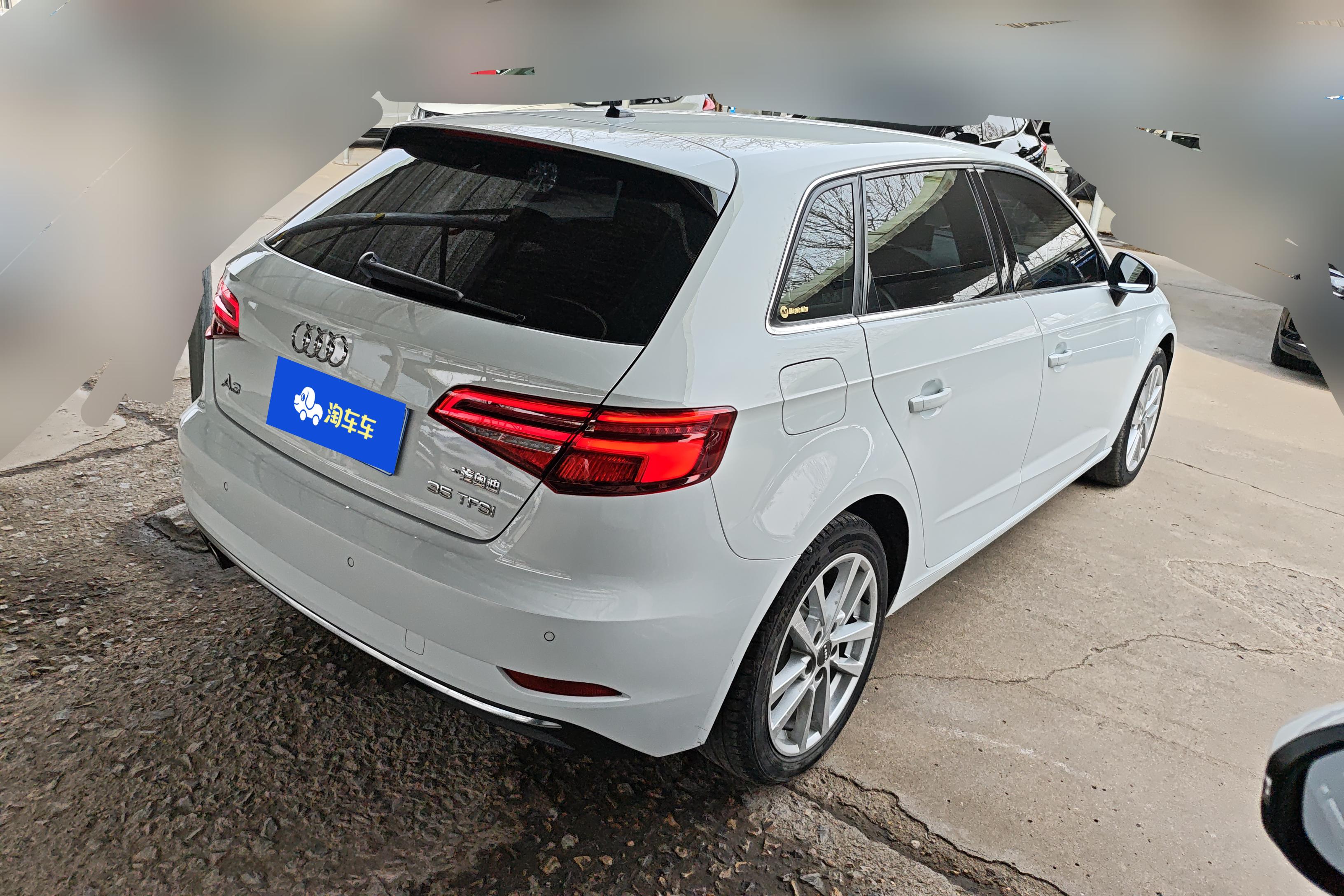 奥迪A3 35TFSI 2020款 1.4T 自动 汽油 进取型Sportback (国Ⅵ) 