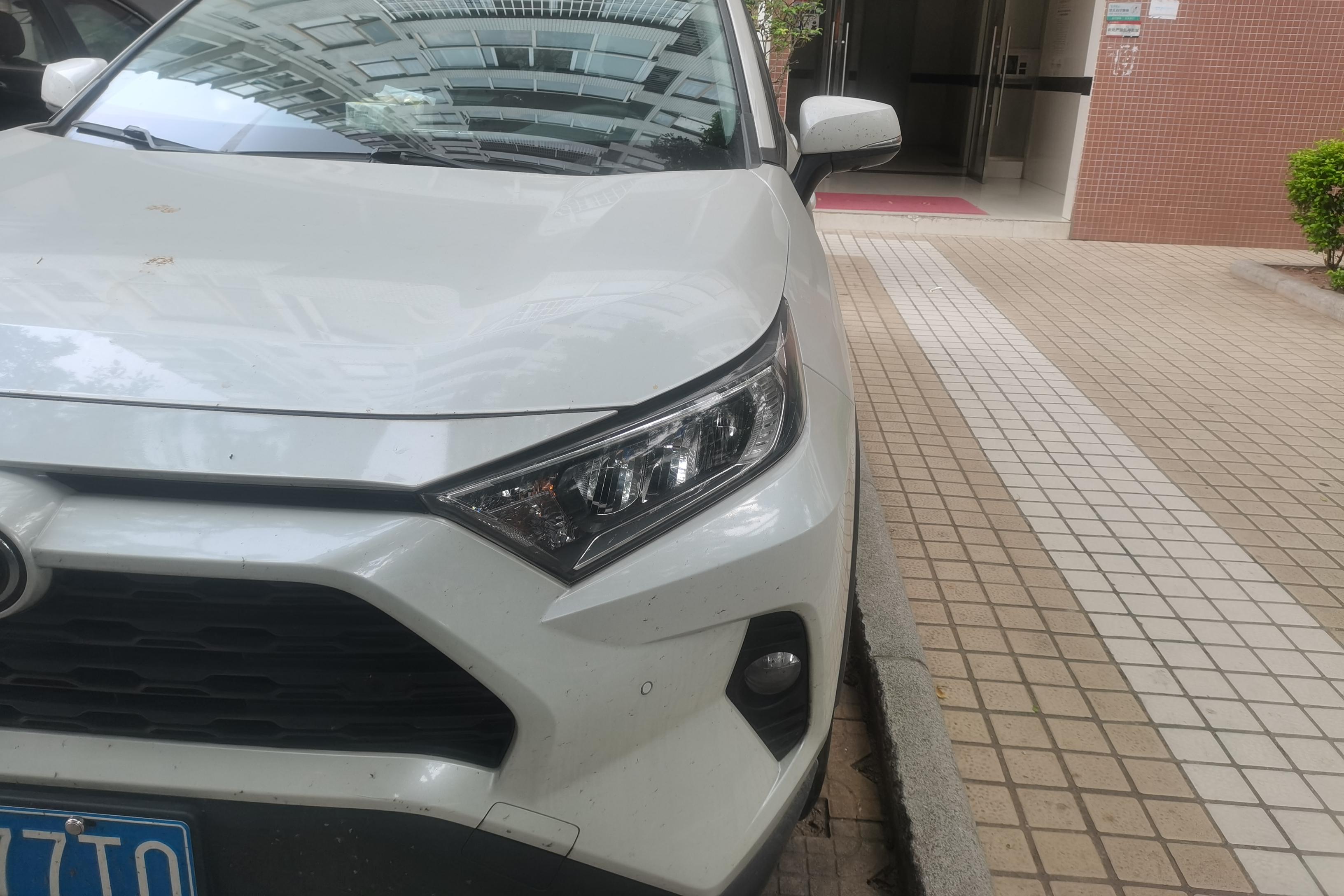 丰田RAV4 2022款 2.0L 自动 前驱 风尚PLUS版 (国Ⅵ) 