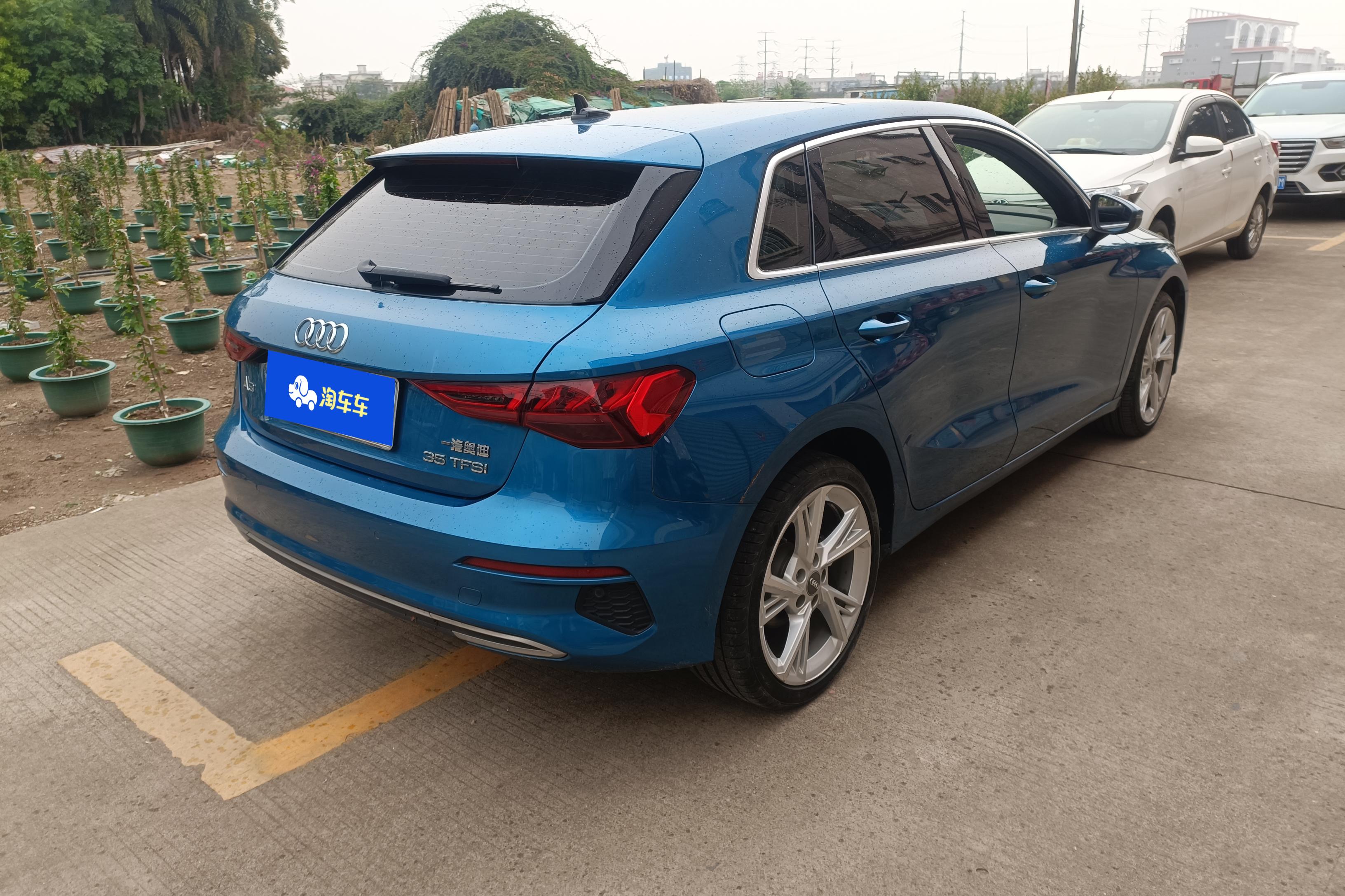 奥迪A3 35TFSI 2021款 1.4T 自动 汽油 时尚致雅型Sportback (国Ⅵ) 