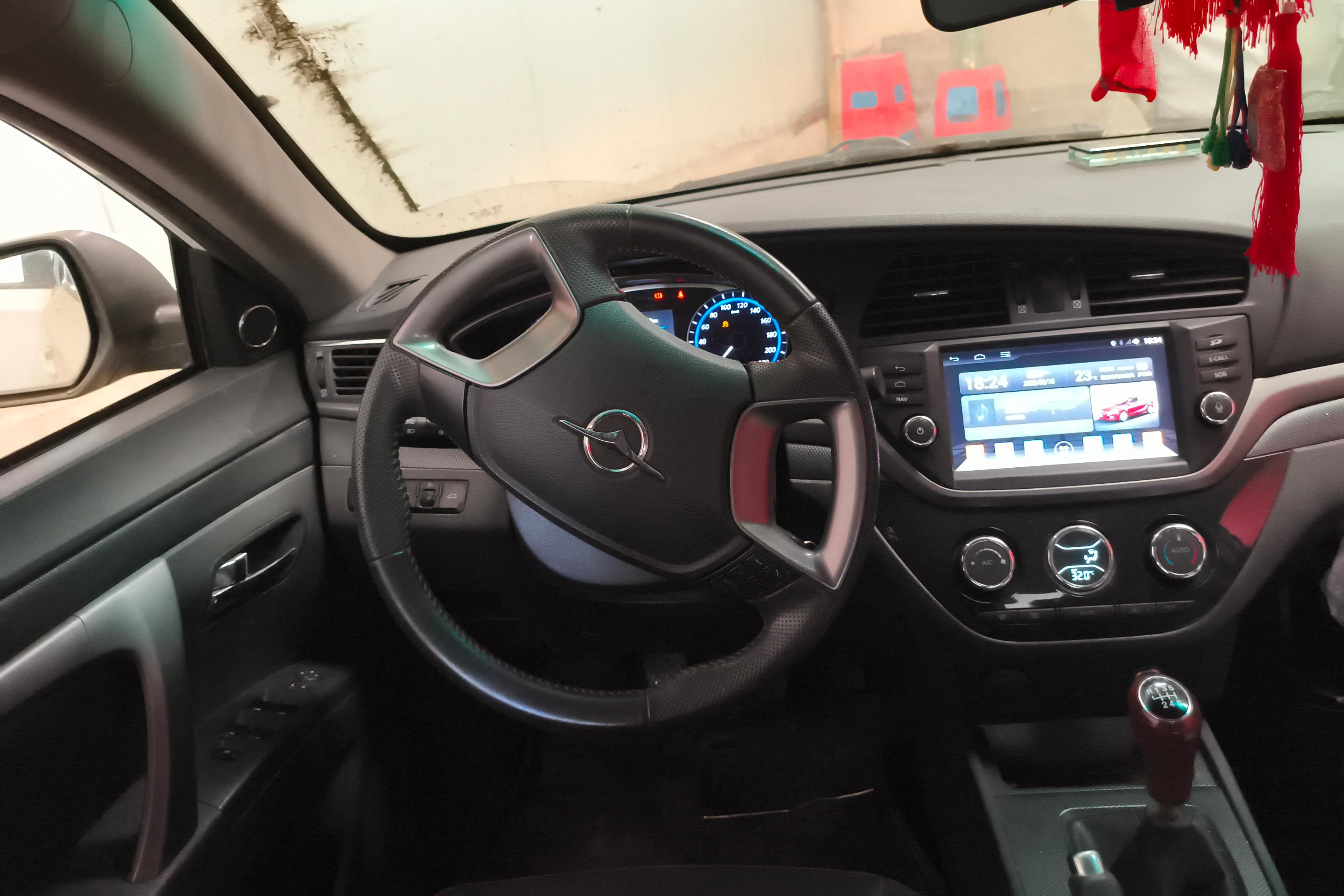 海马M6 2015款 1.5T 手动 运动智能型 (国Ⅴ) 