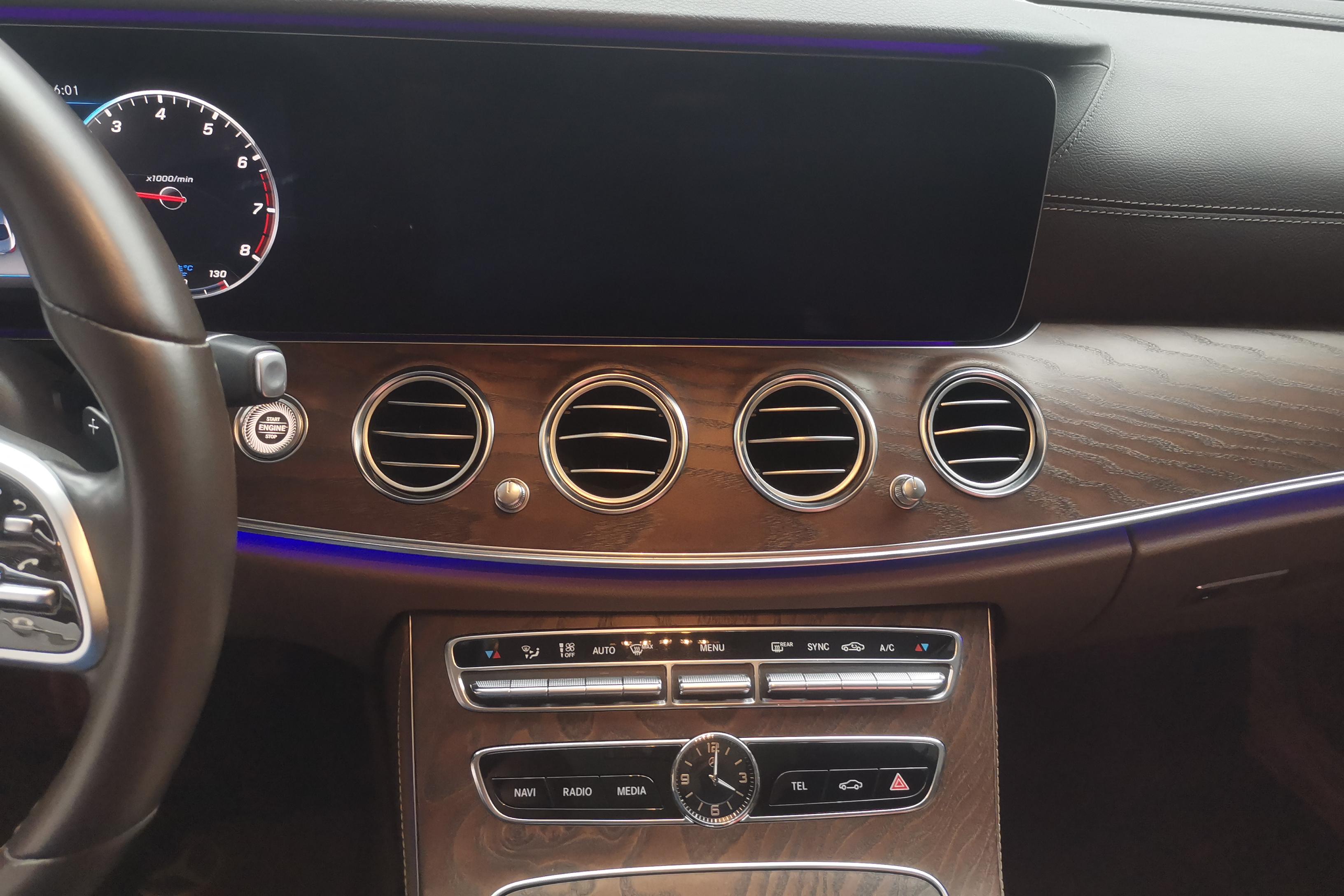 奔驰E级 E300L 2020款 2.0T 自动 汽油 豪华型 (国Ⅵ) 
